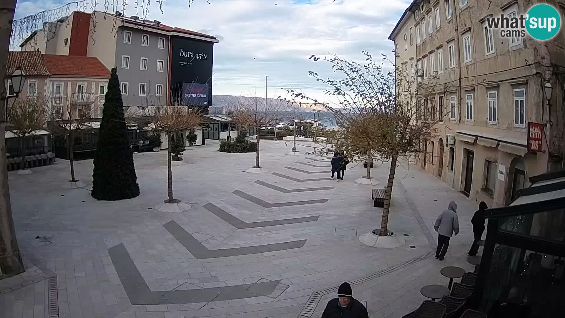 Zentrum der Stadt Senj – Pavlin platz – Live Cam Dalmatia