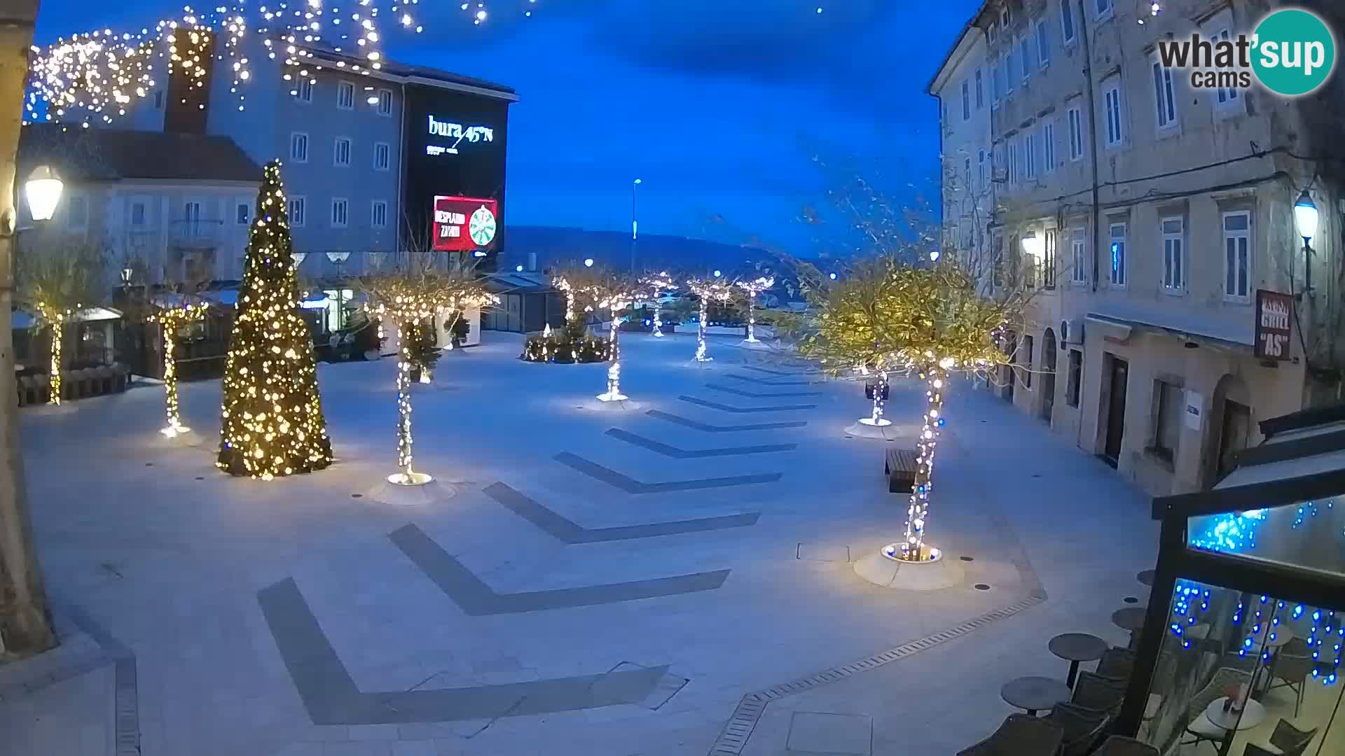 Centro de la ciudad de Senj – plaza Pavlin – Live Cam Dalmacia