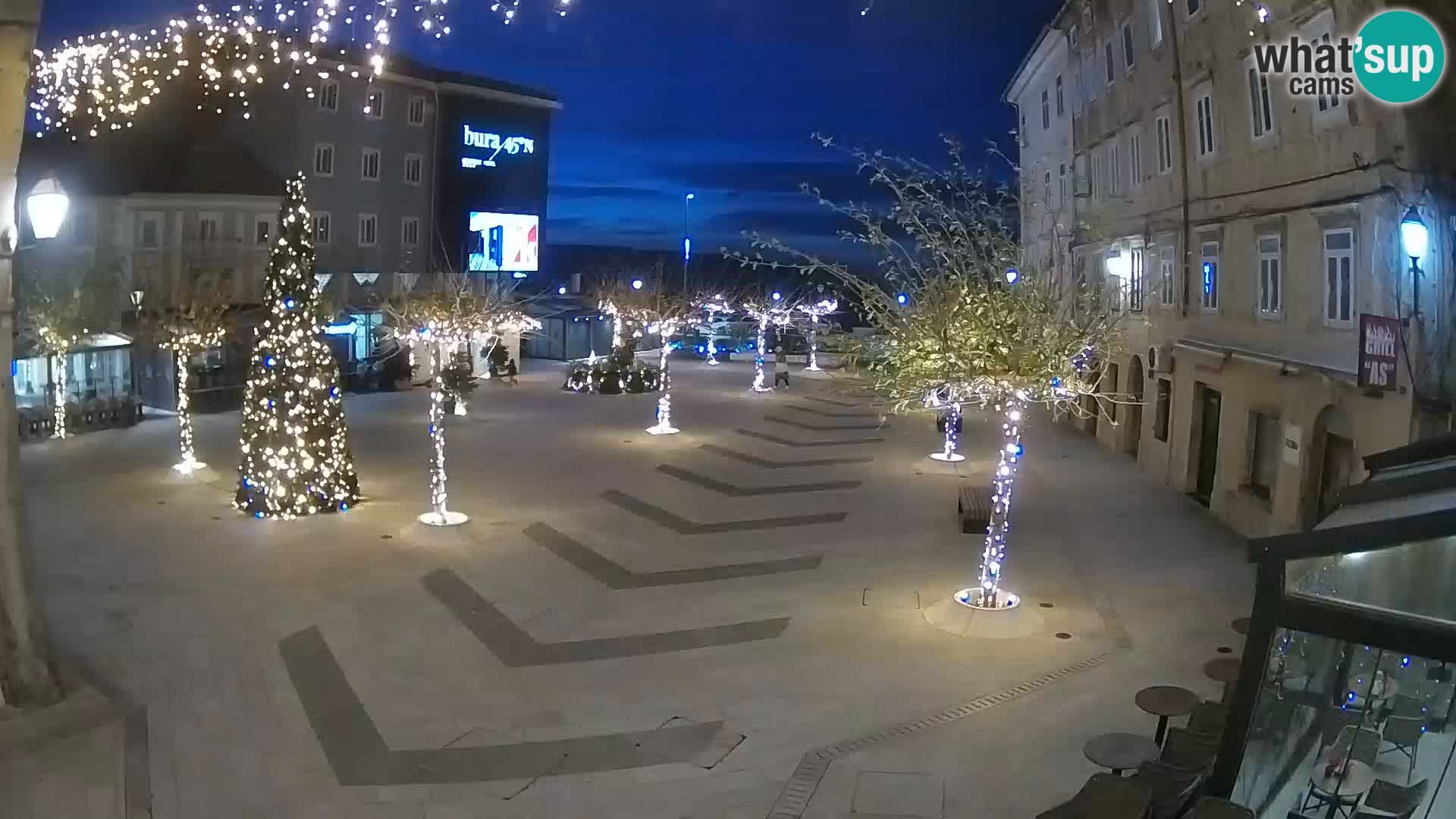 Zentrum der Stadt Senj – Pavlin platz – Live Cam Dalmatia