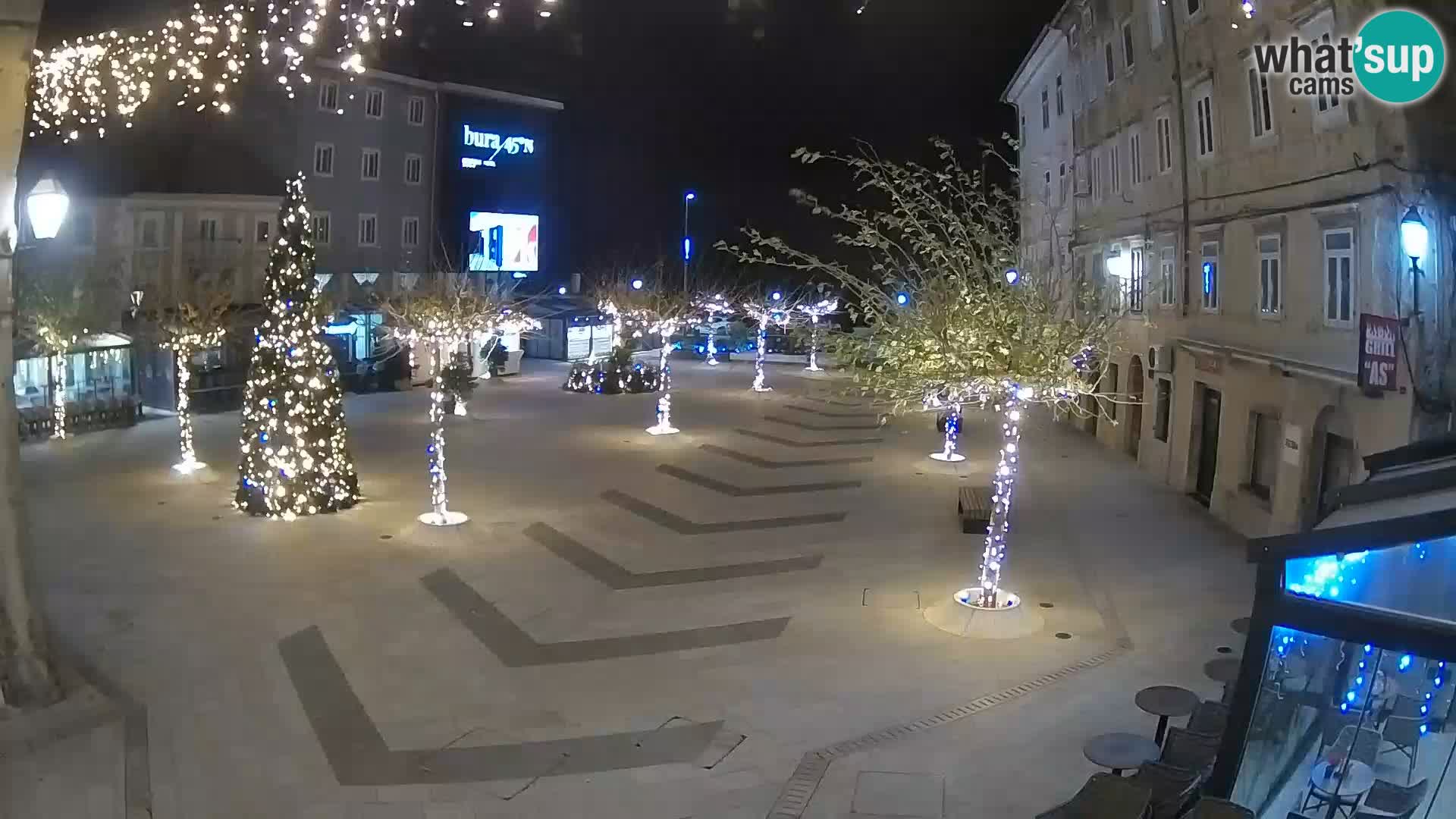 Centar grada Senja – Pavlinski trg – web kamere Dalmacija