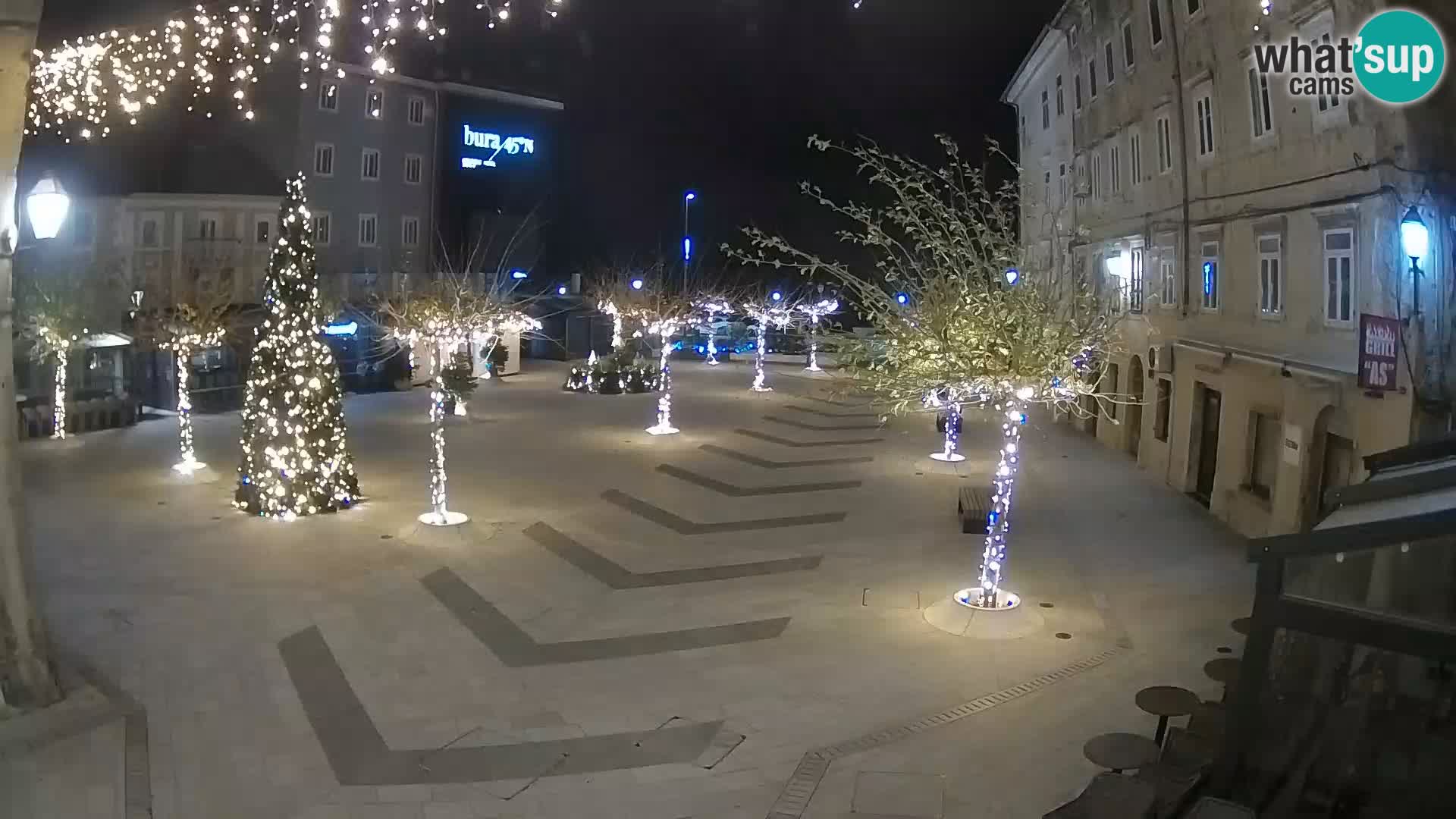 Zentrum der Stadt Senj – Pavlin platz – Live Cam Dalmatia