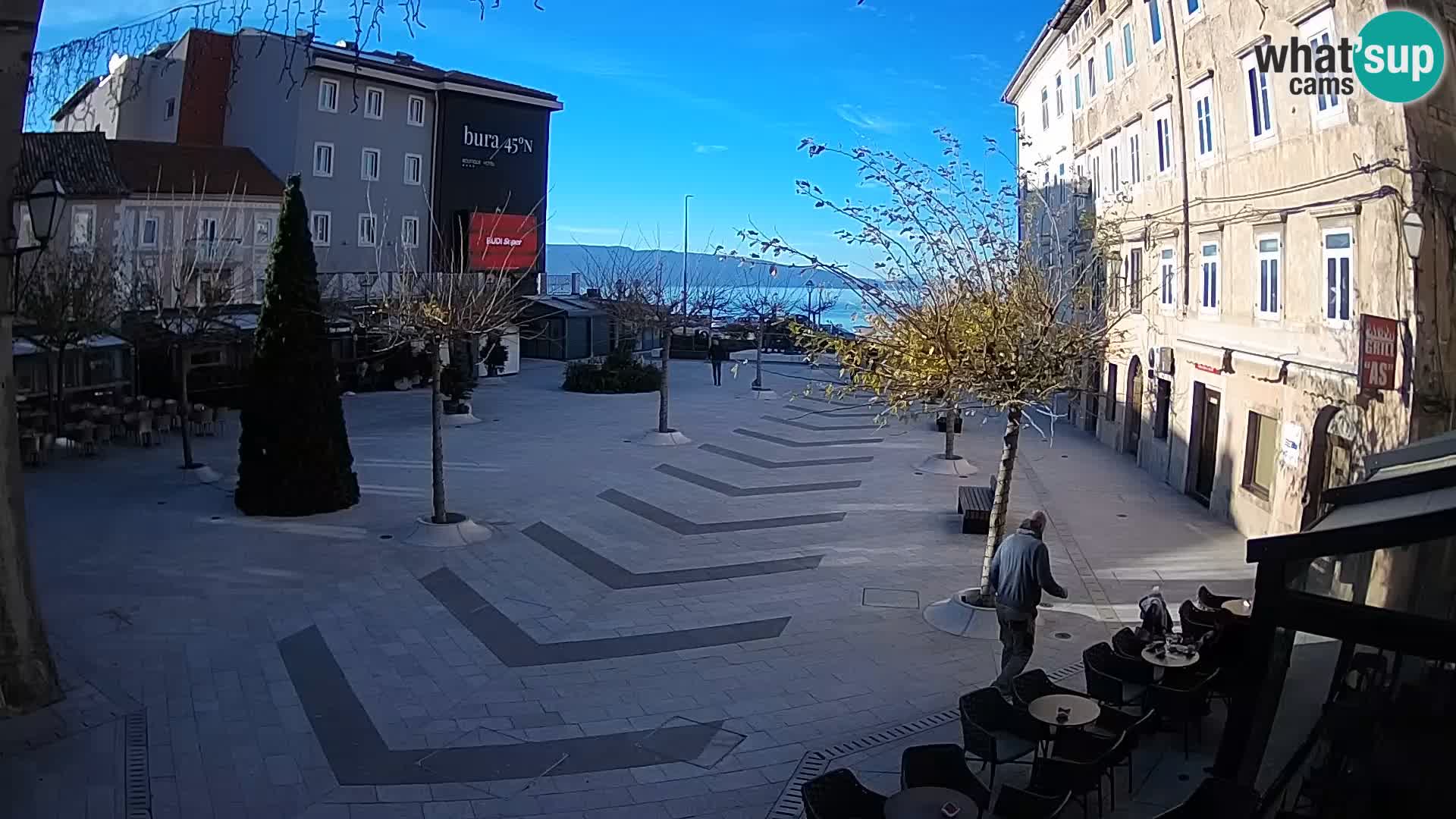 Center mesta Senj – Pavlinski trg – spletne kamere Dalmacija