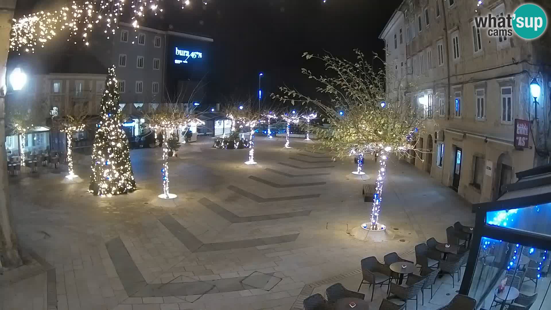 Centar grada Senja – Pavlinski trg – web kamere Dalmacija