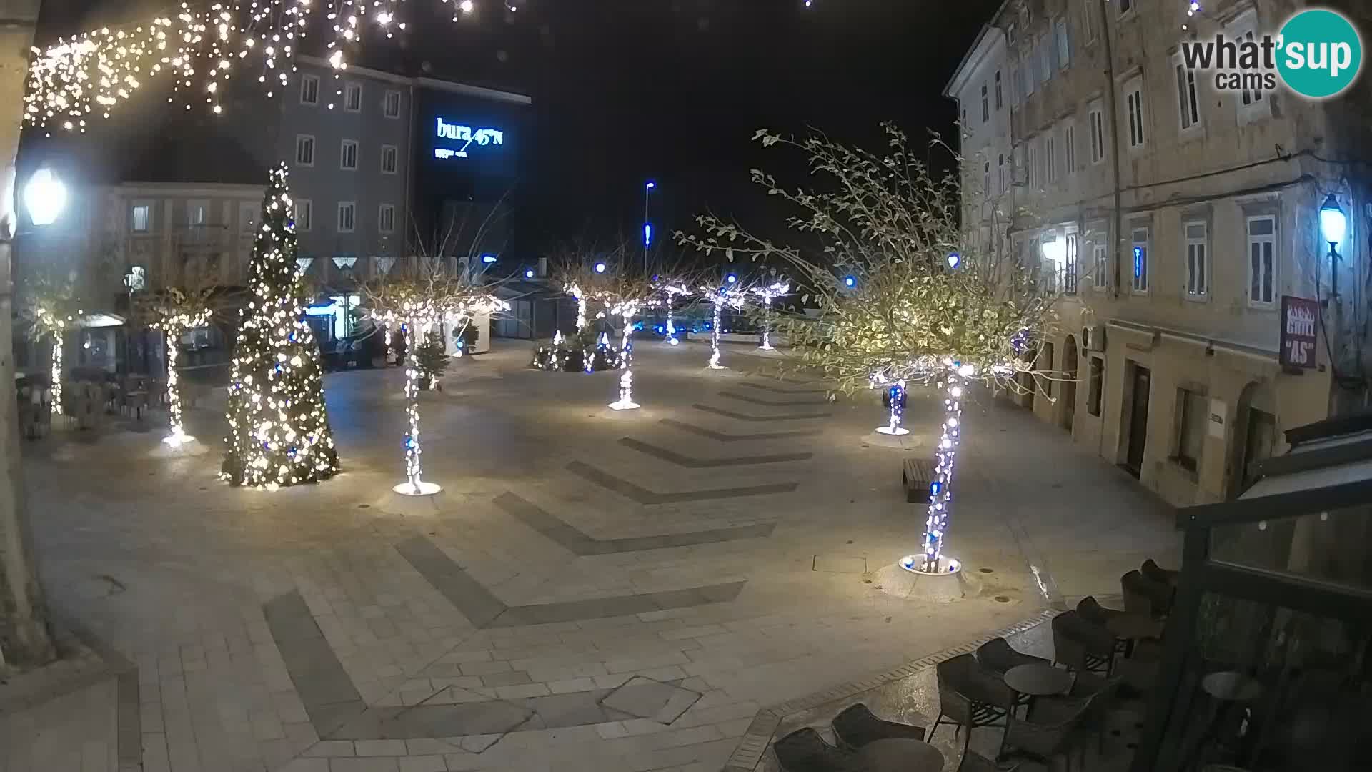 Zentrum der Stadt Senj – Pavlin platz – Live Cam Dalmatia