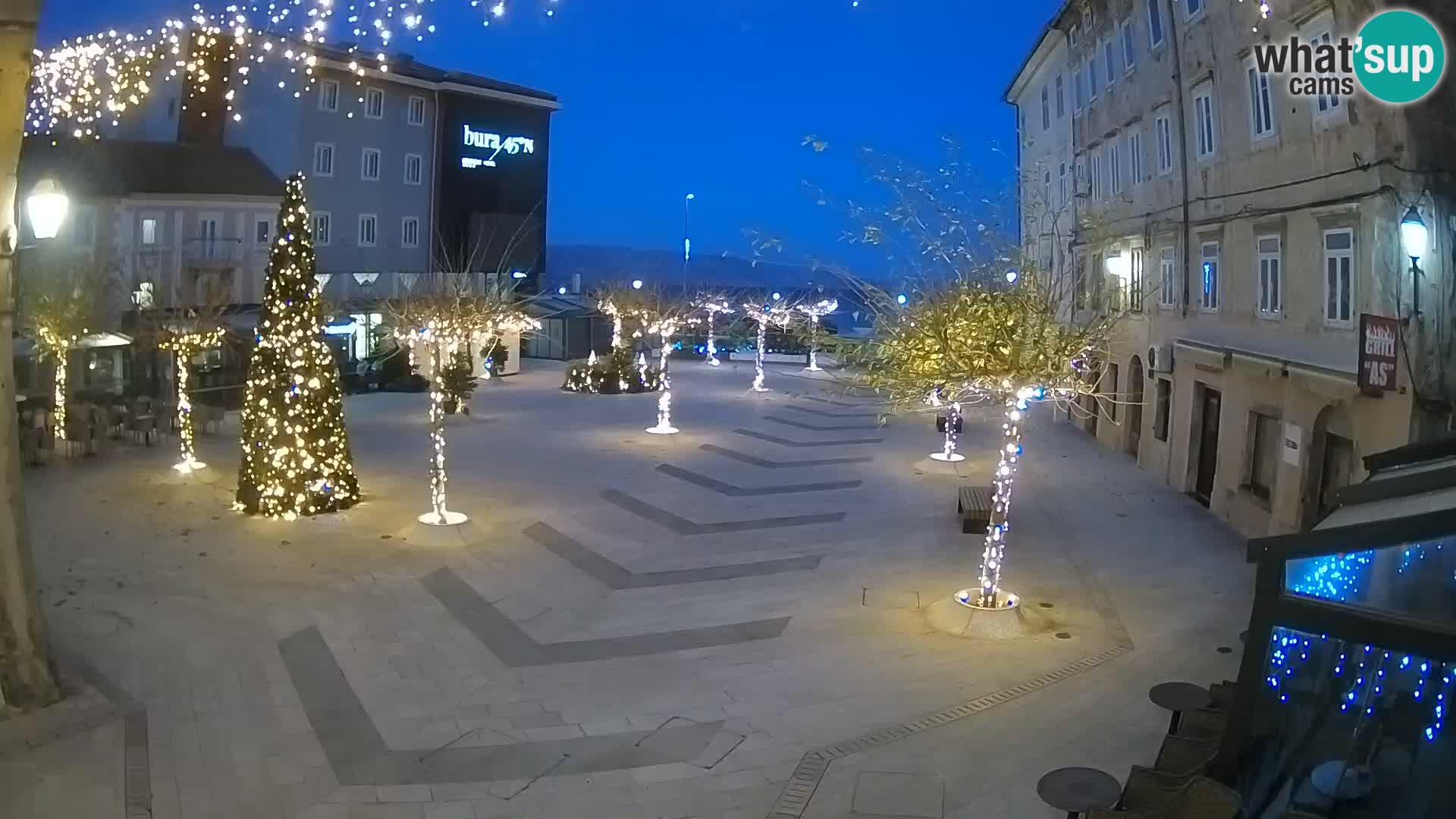 Zentrum der Stadt Senj – Pavlin platz – Live Cam Dalmatia