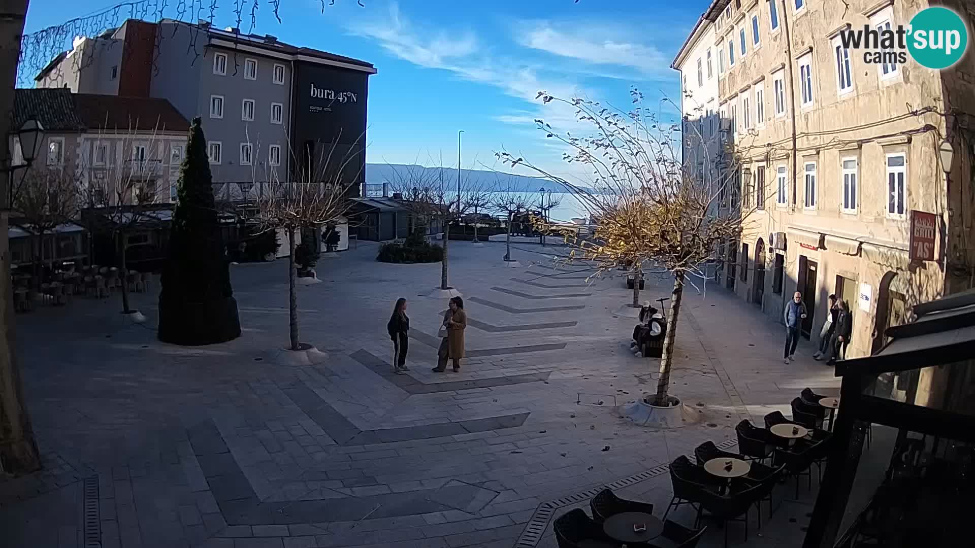 Centro de la ciudad de Senj – plaza Pavlin – Live Cam Dalmacia