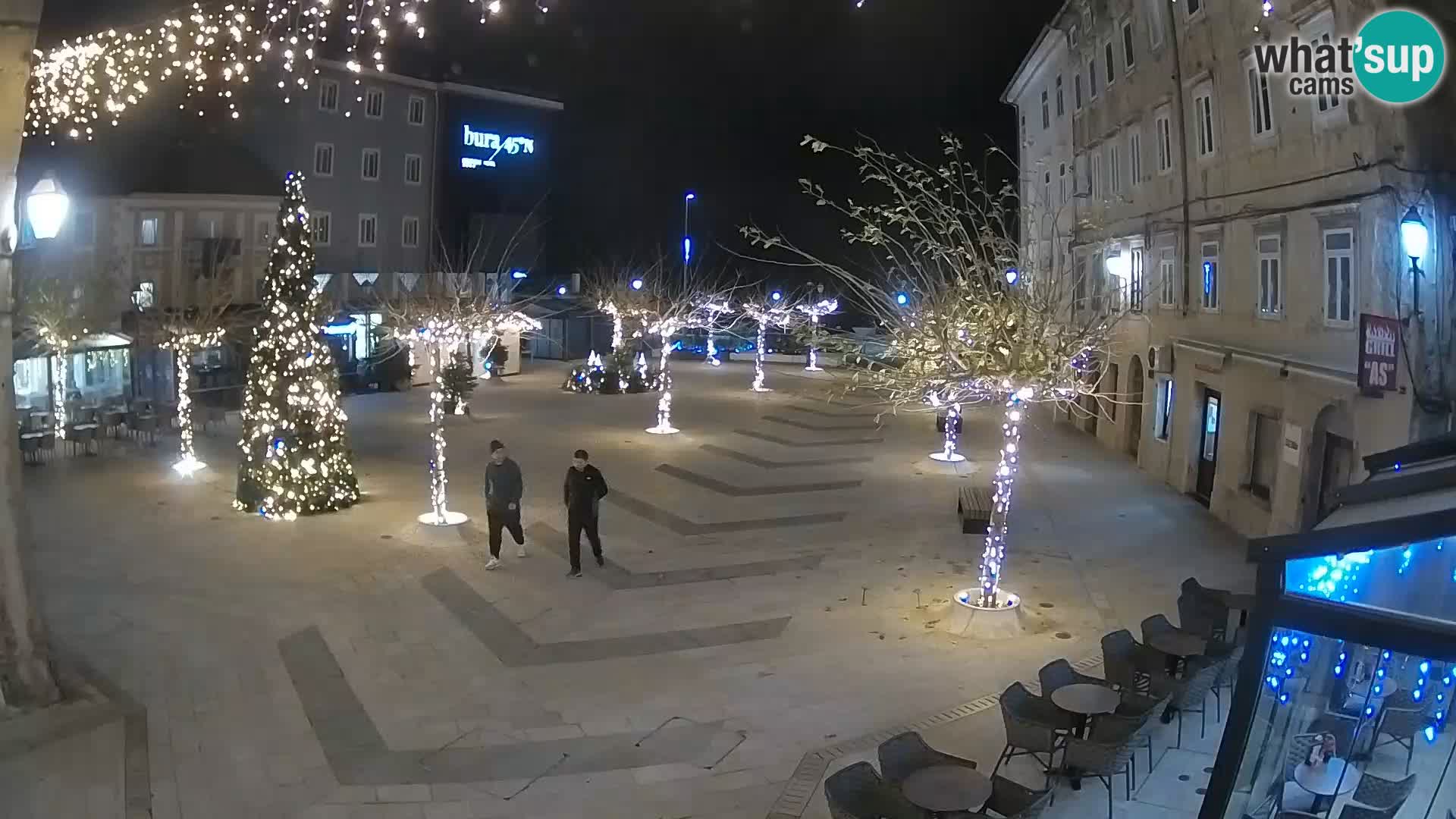 Centar grada Senja – Pavlinski trg – web kamere Dalmacija