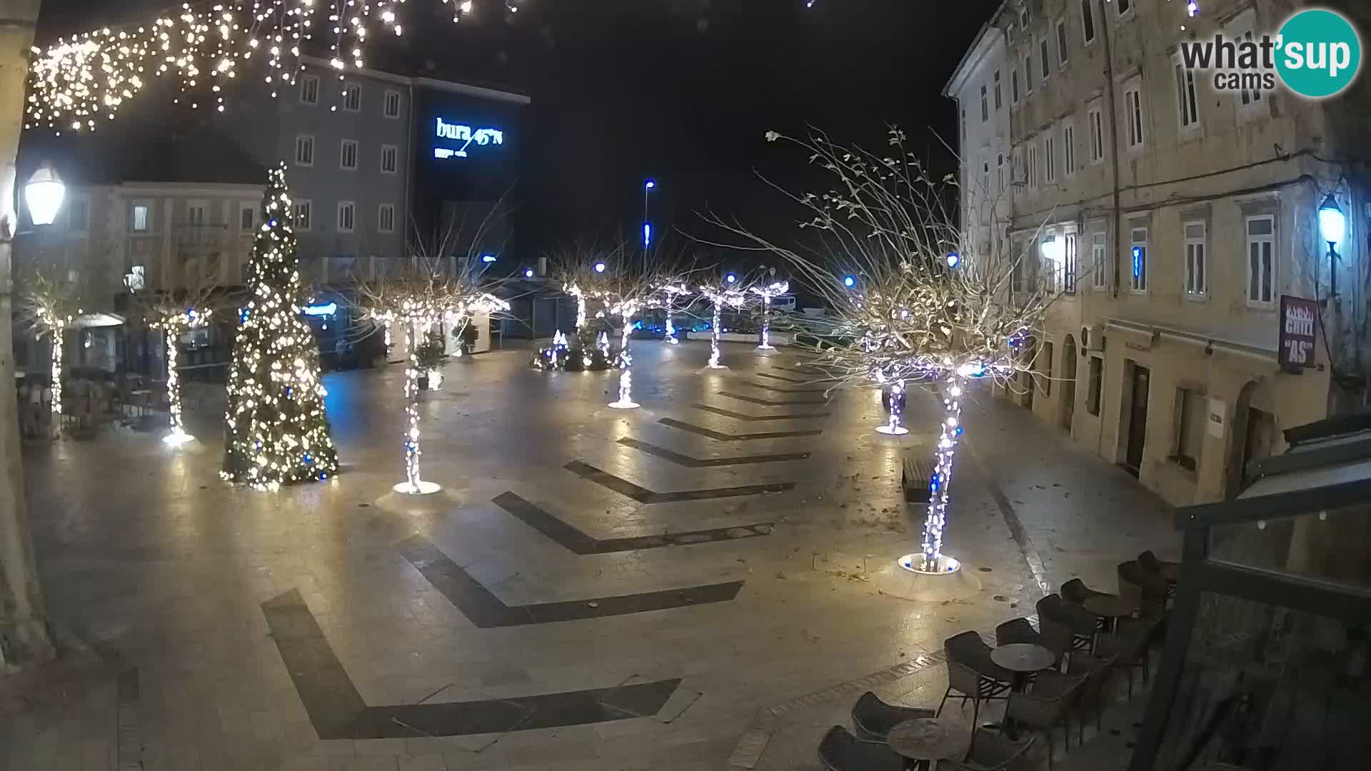 Zentrum der Stadt Senj – Pavlin platz – Live Cam Dalmatia