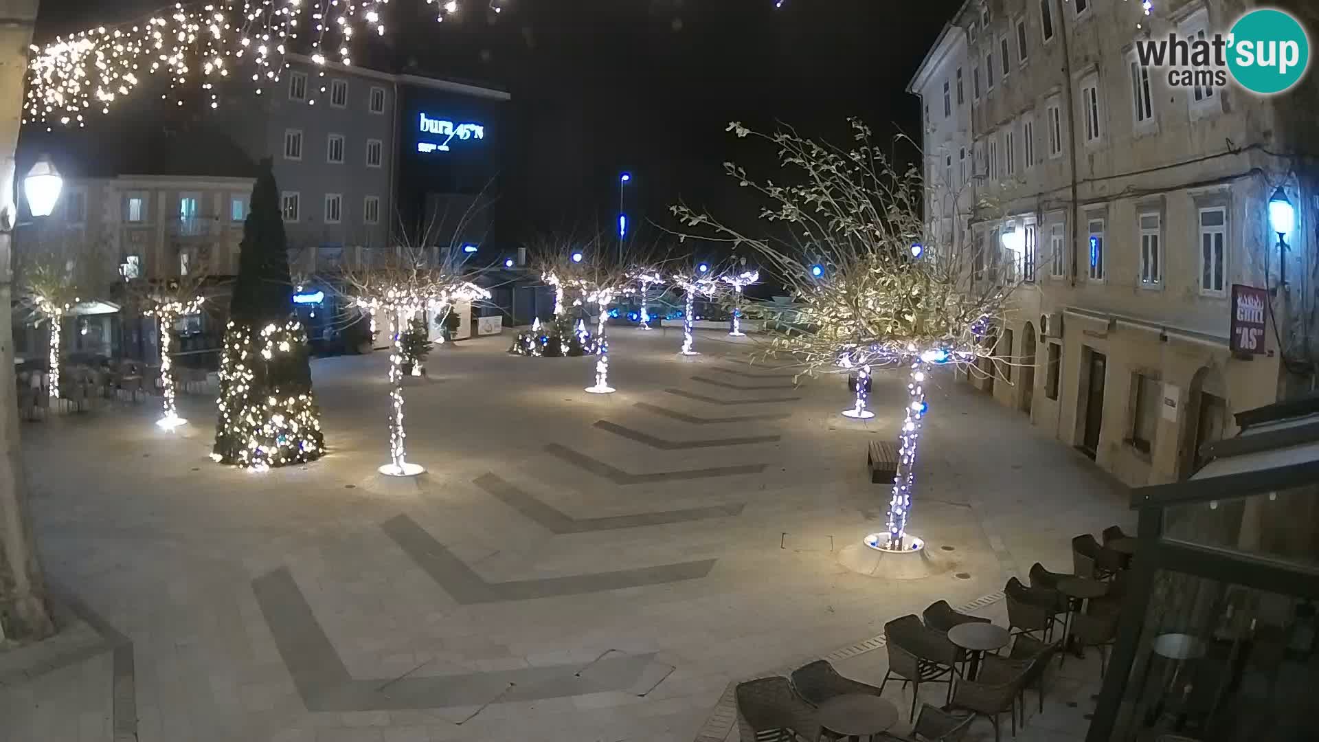 Zentrum der Stadt Senj – Pavlin platz – Live Cam Dalmatia