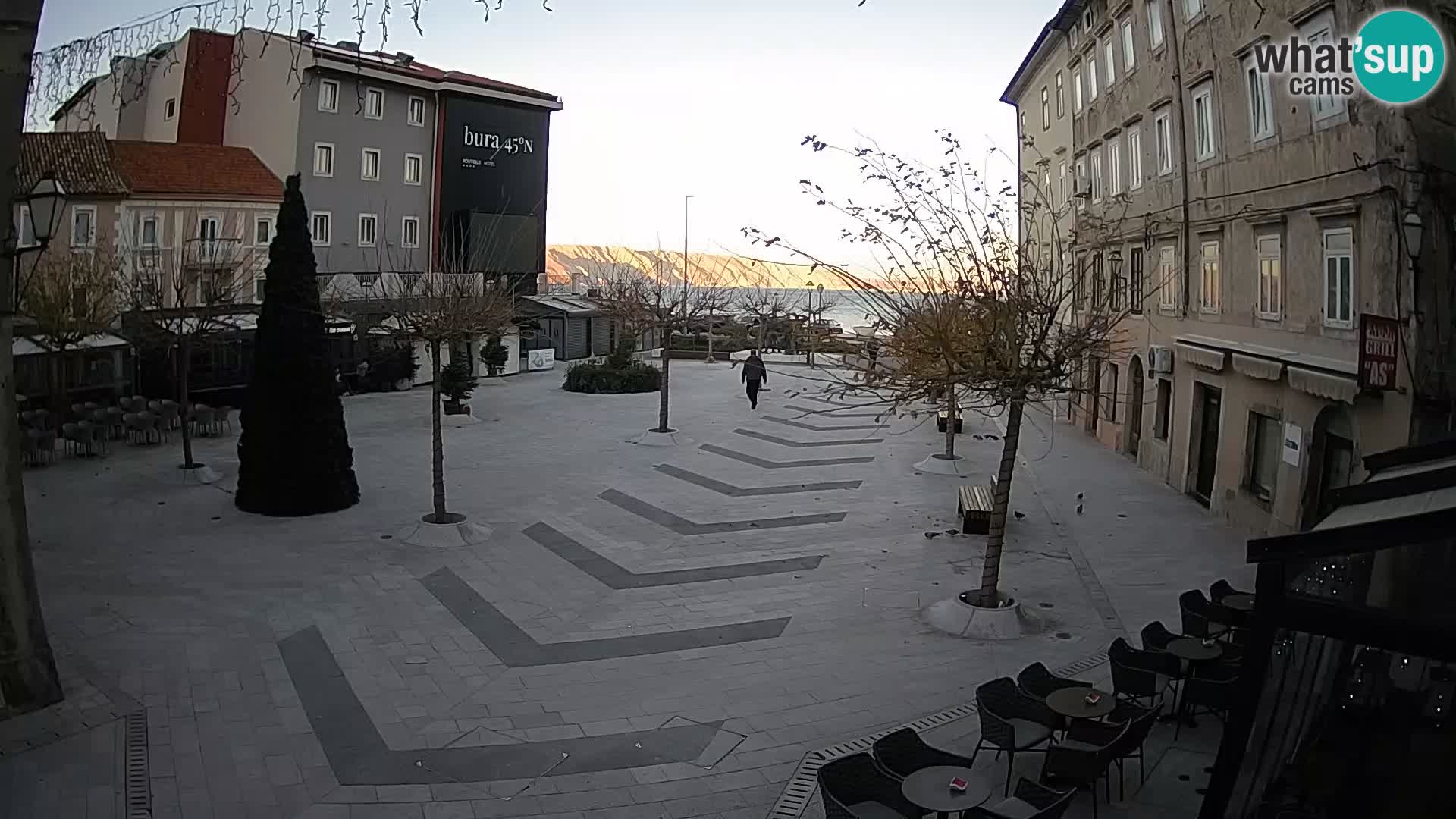 Centro de la ciudad de Senj – plaza Pavlin – Live Cam Dalmacia