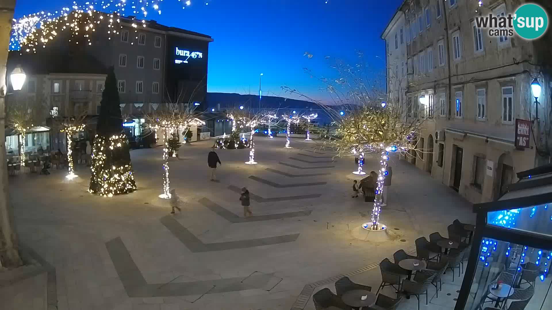 Center mesta Senj – Pavlinski trg – spletne kamere Dalmacija