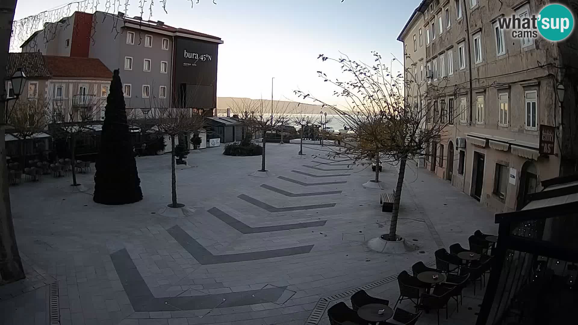 Centro de la ciudad de Senj – plaza Pavlin – Live Cam Dalmacia