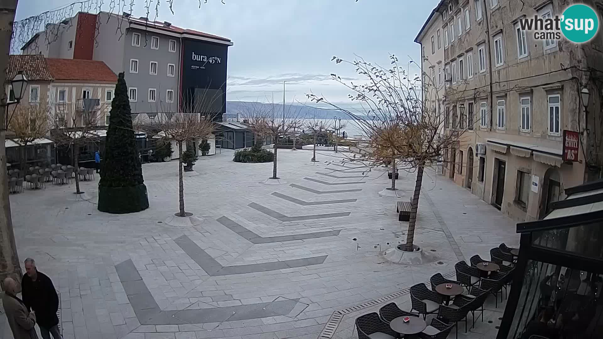 Center mesta Senj – Pavlinski trg – spletne kamere Dalmacija