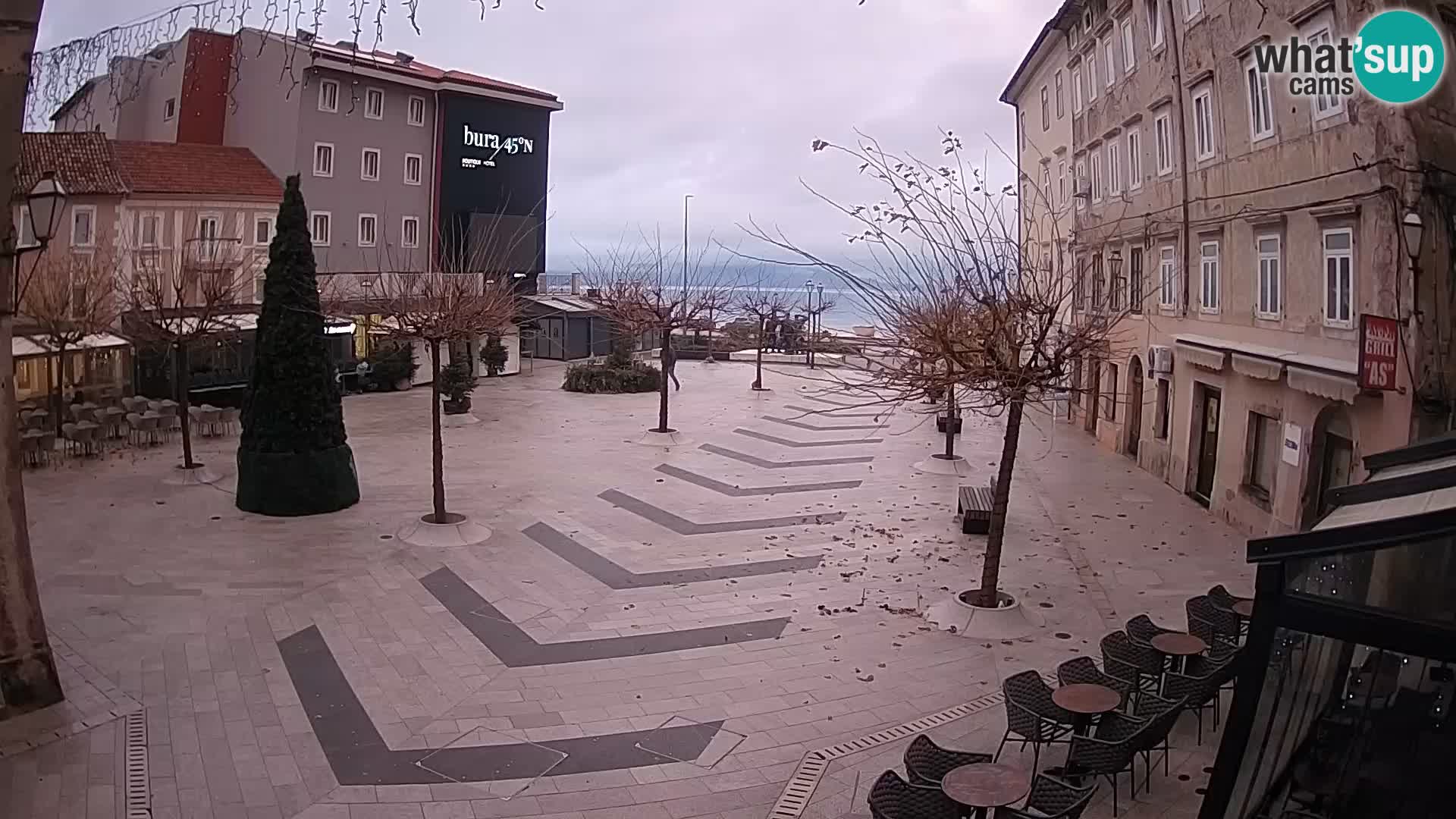 Centro de la ciudad de Senj – plaza Pavlin – Live Cam Dalmacia