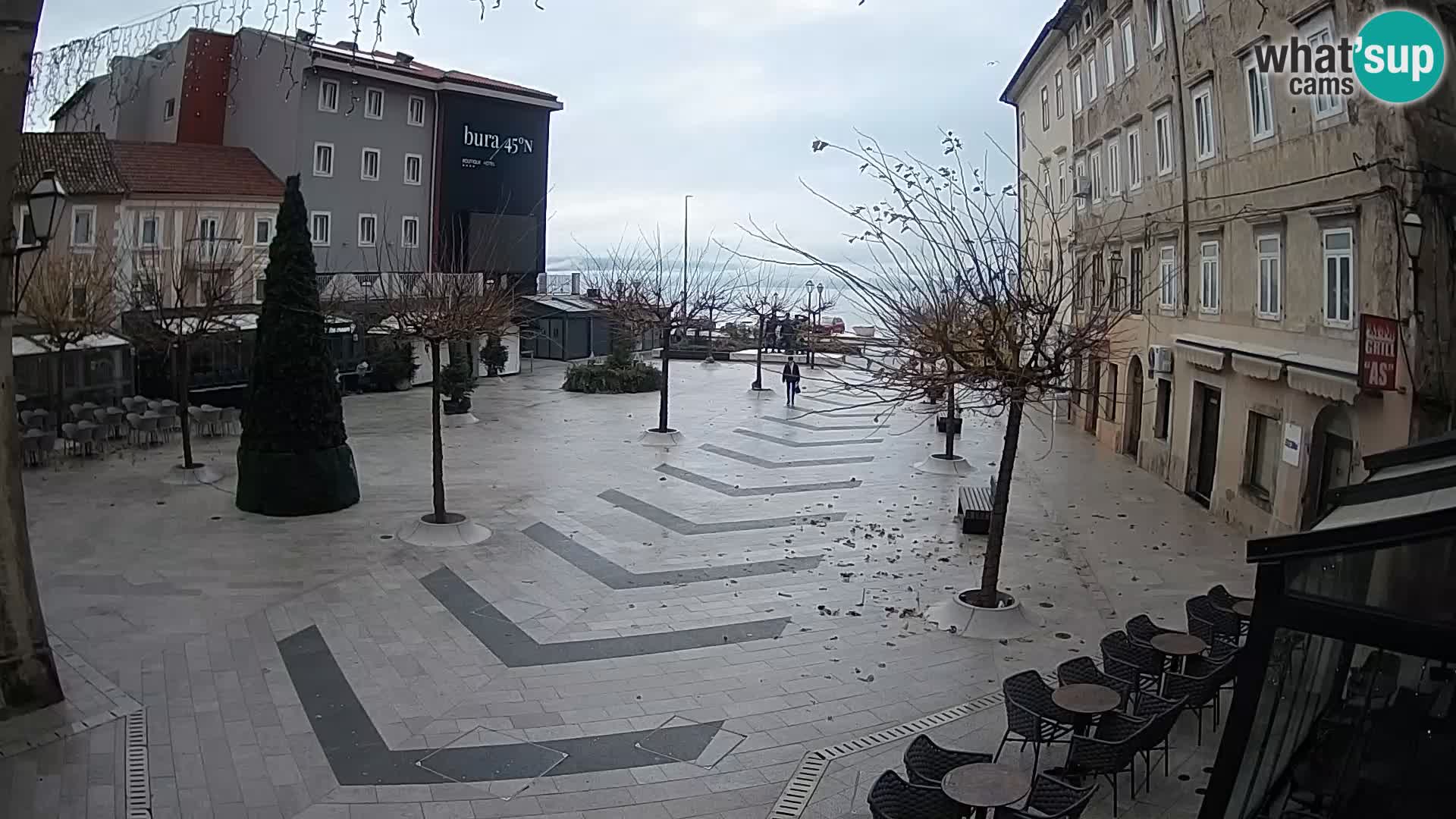 Centro de la ciudad de Senj – plaza Pavlin – Live Cam Dalmacia