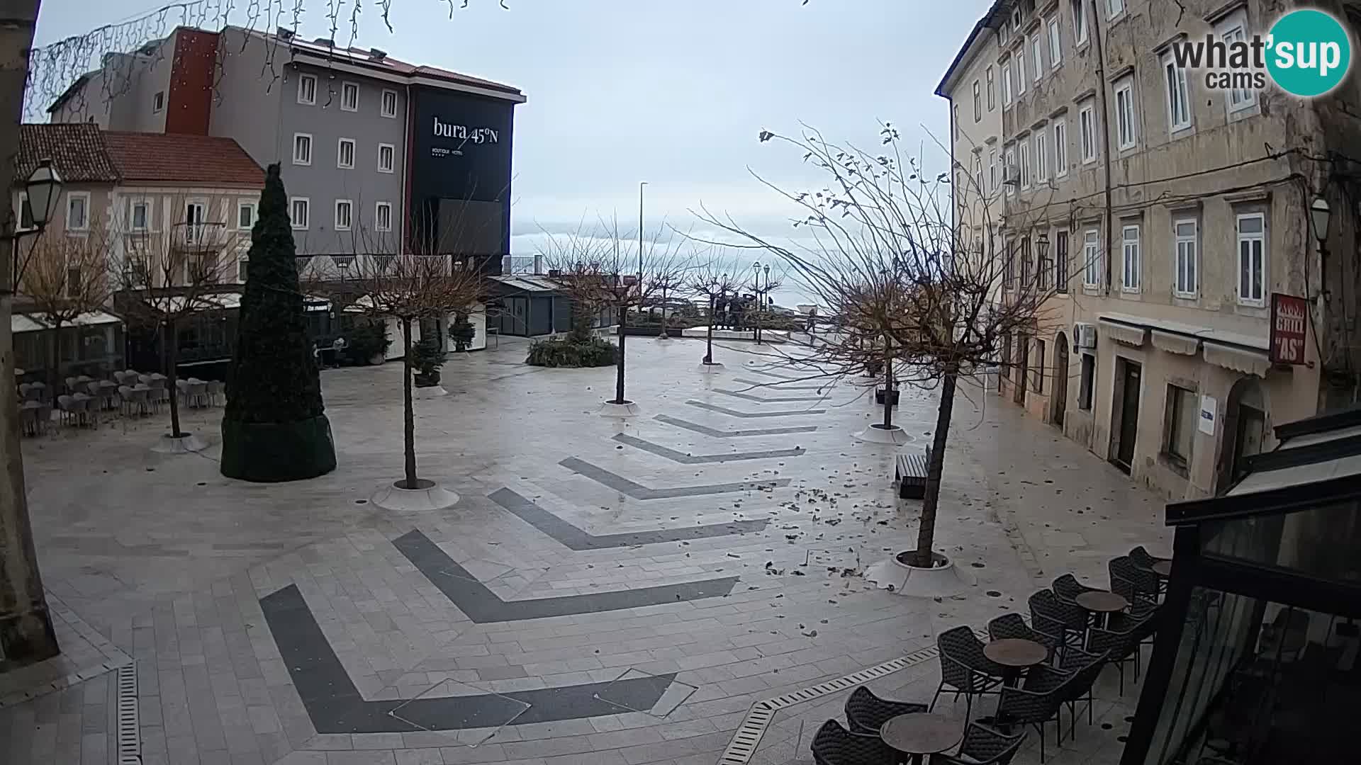 Centro de la ciudad de Senj – plaza Pavlin – Live Cam Dalmacia