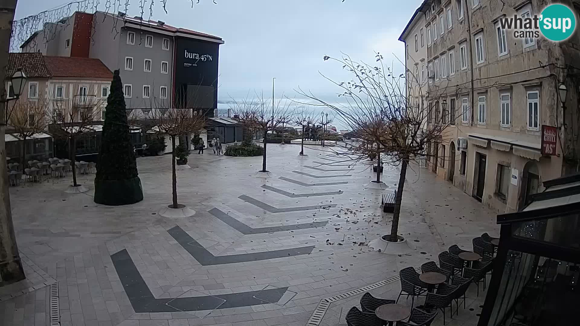 Centro de la ciudad de Senj – plaza Pavlin – Live Cam Dalmacia