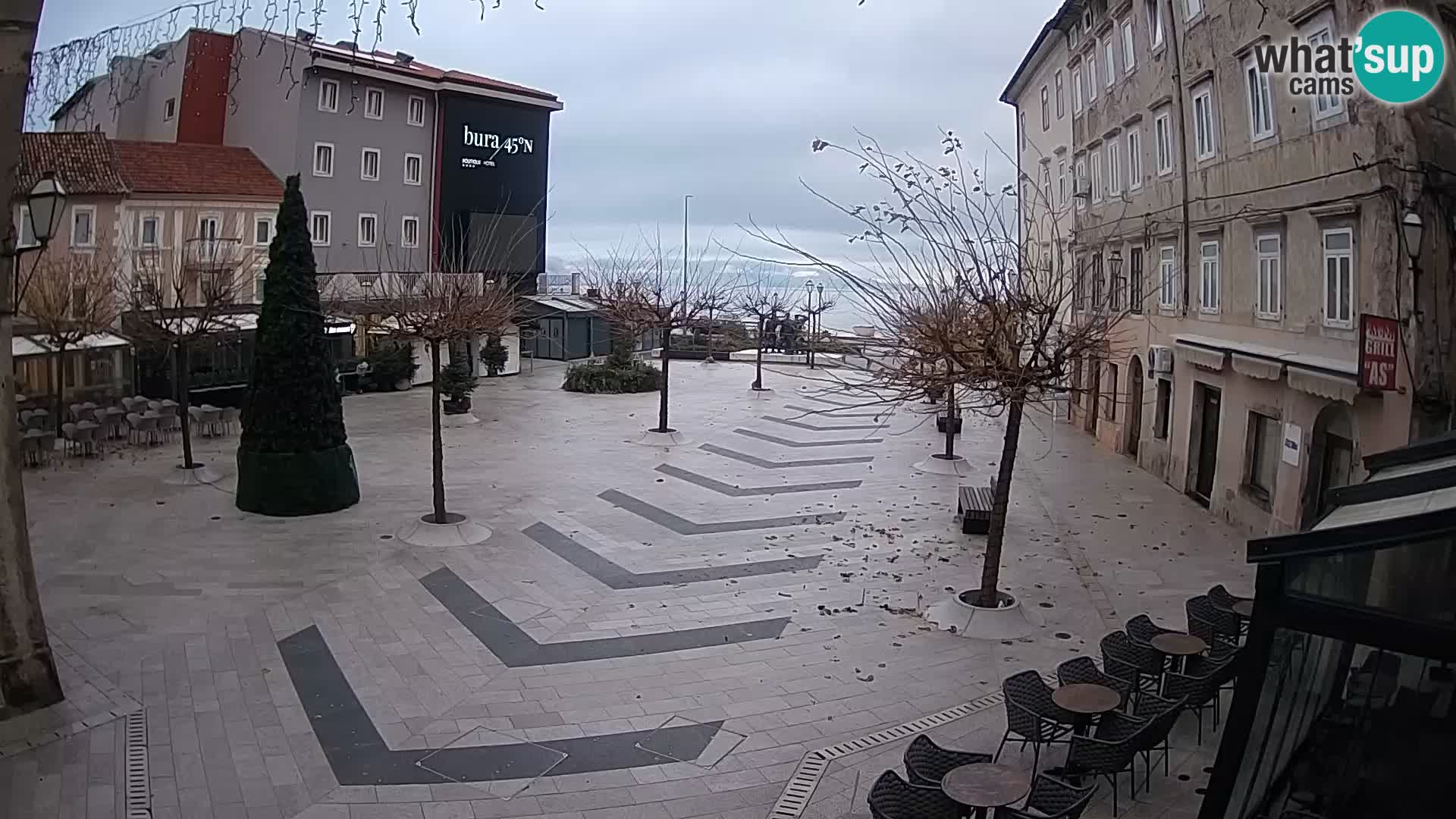 Centre de la ville de Senj – Place Pavlin – Live Cam Dalmatie