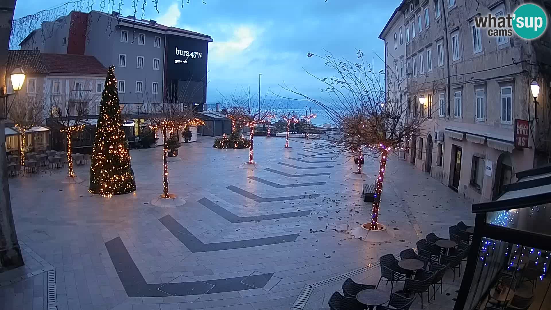 Center of Senj city – Pavlin square – Live Cam Dalmatia