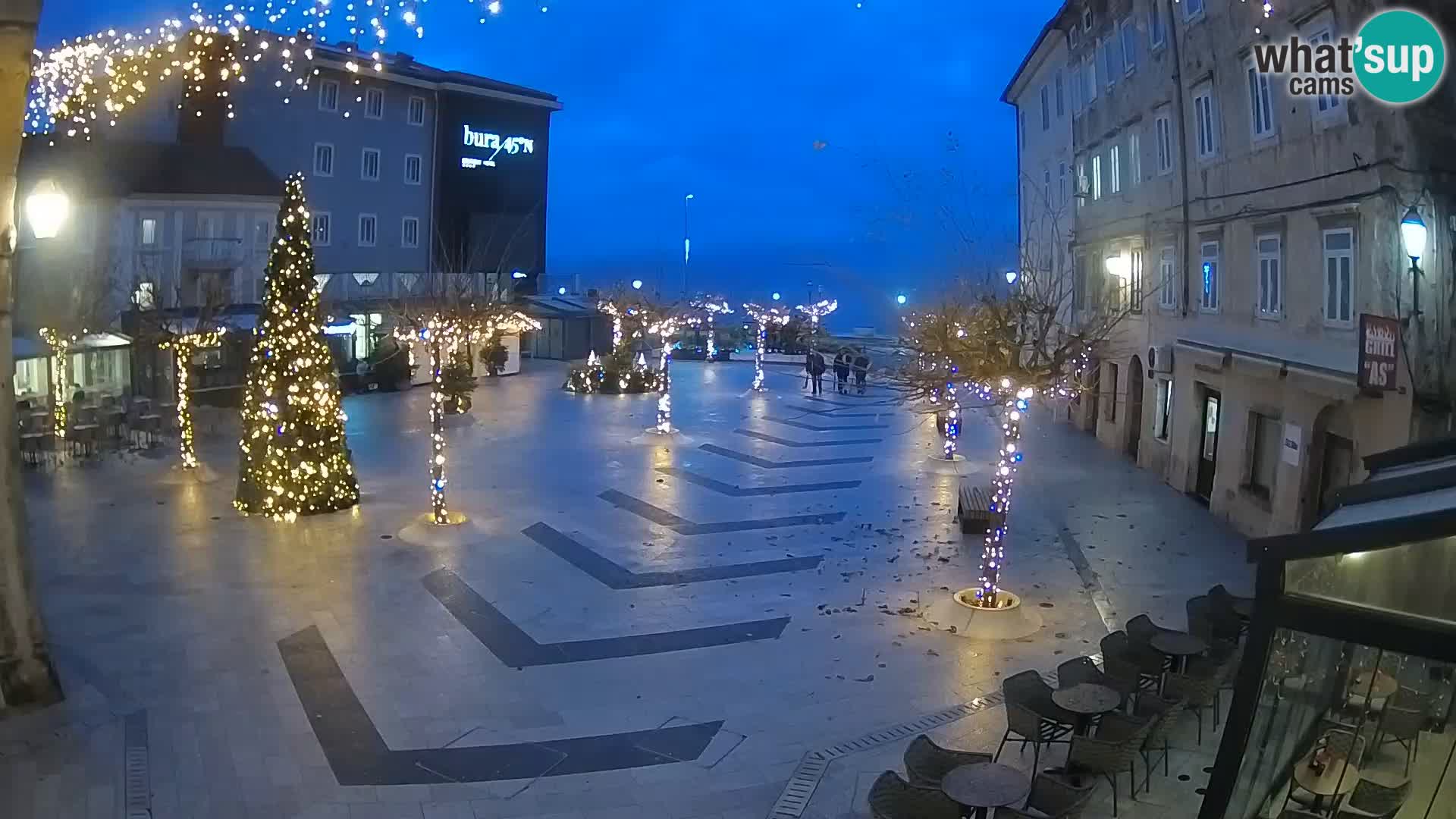 Zentrum der Stadt Senj – Pavlin platz – Live Cam Dalmatia