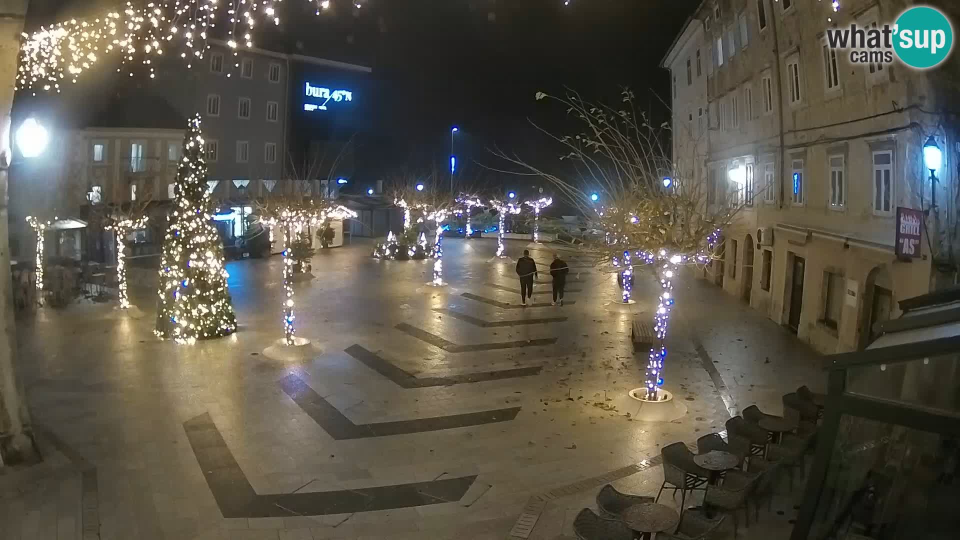 Centar grada Senja – Pavlinski trg – web kamere Dalmacija