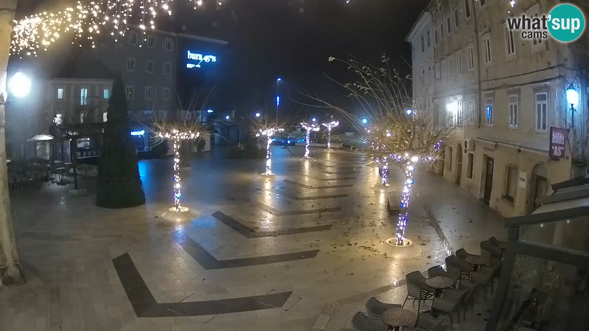 Zentrum der Stadt Senj – Pavlin platz – Live Cam Dalmatia