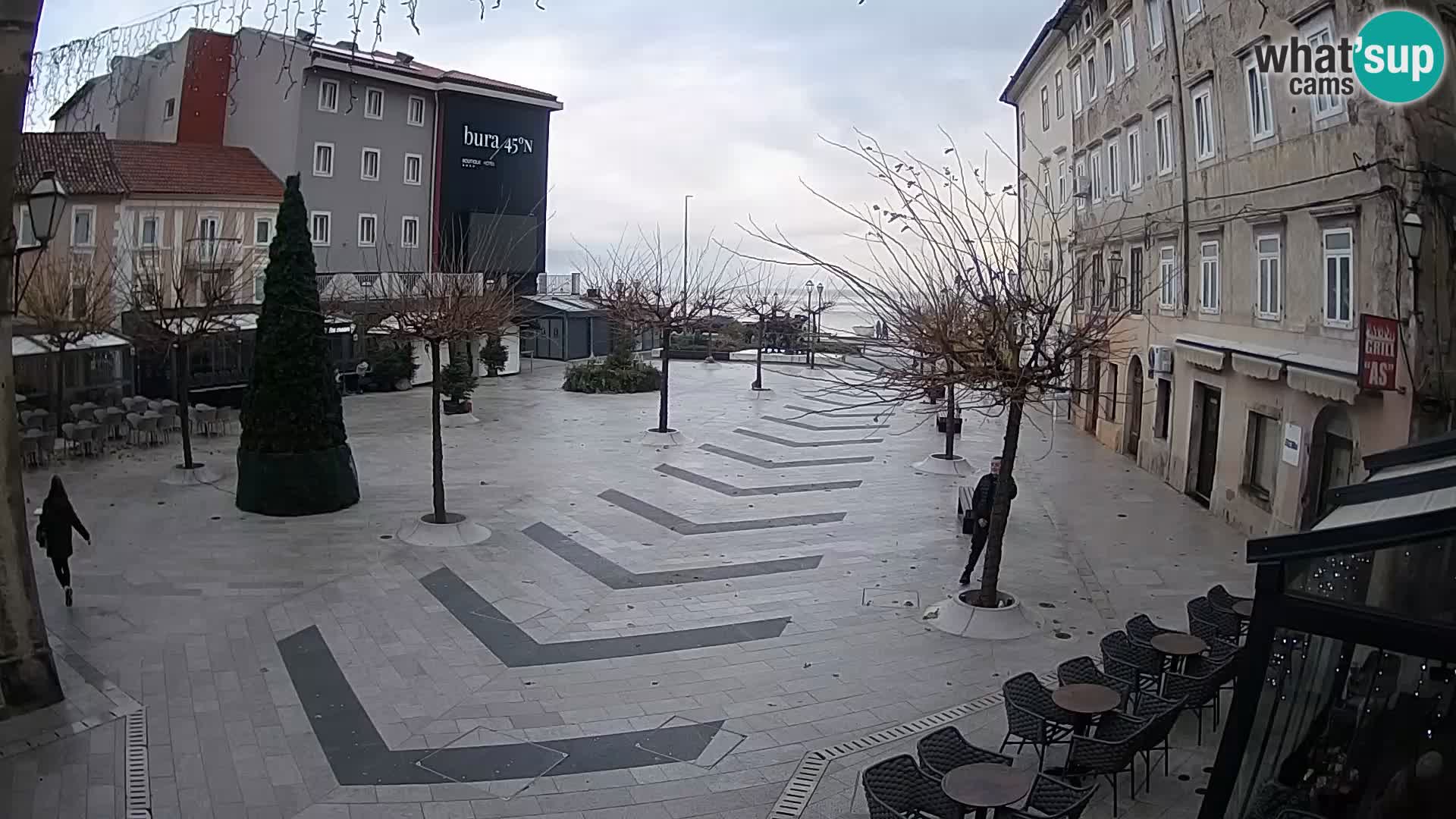 Center of Senj city – Pavlin square – Live Cam Dalmatia