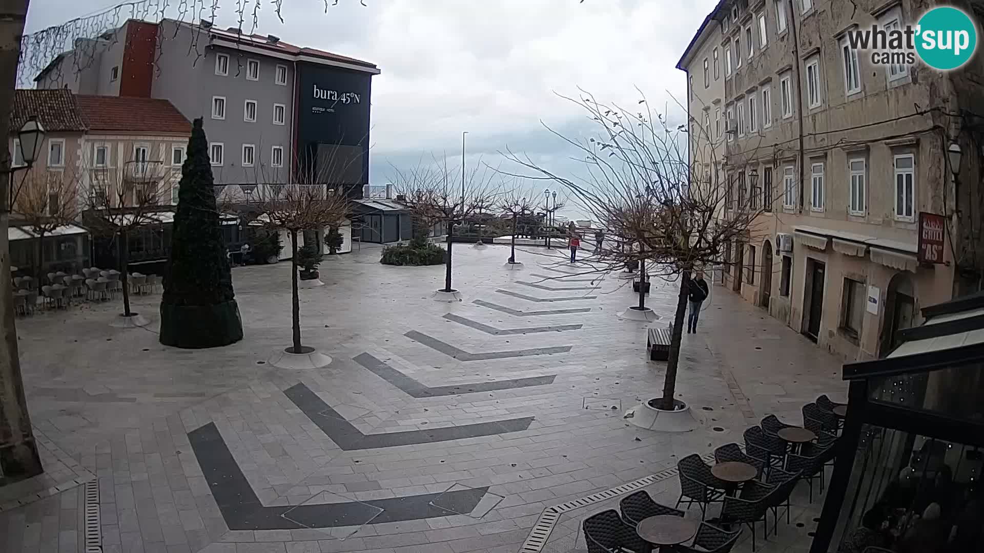 Centro de la ciudad de Senj – plaza Pavlin – Live Cam Dalmacia