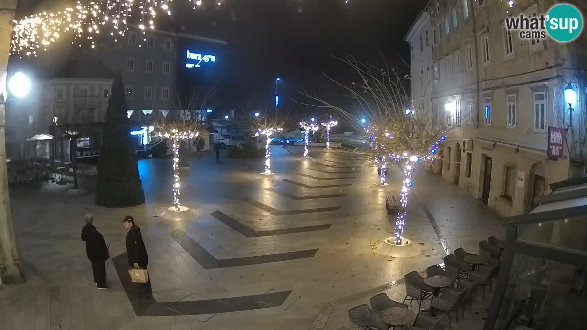 Centar grada Senja – Pavlinski trg – web kamere Dalmacija