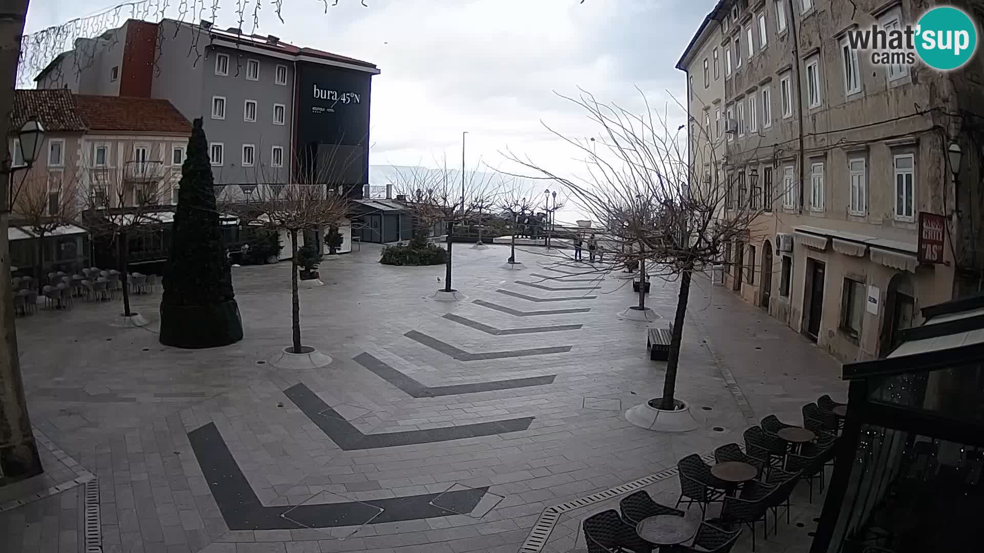 Centro de la ciudad de Senj – plaza Pavlin – Live Cam Dalmacia