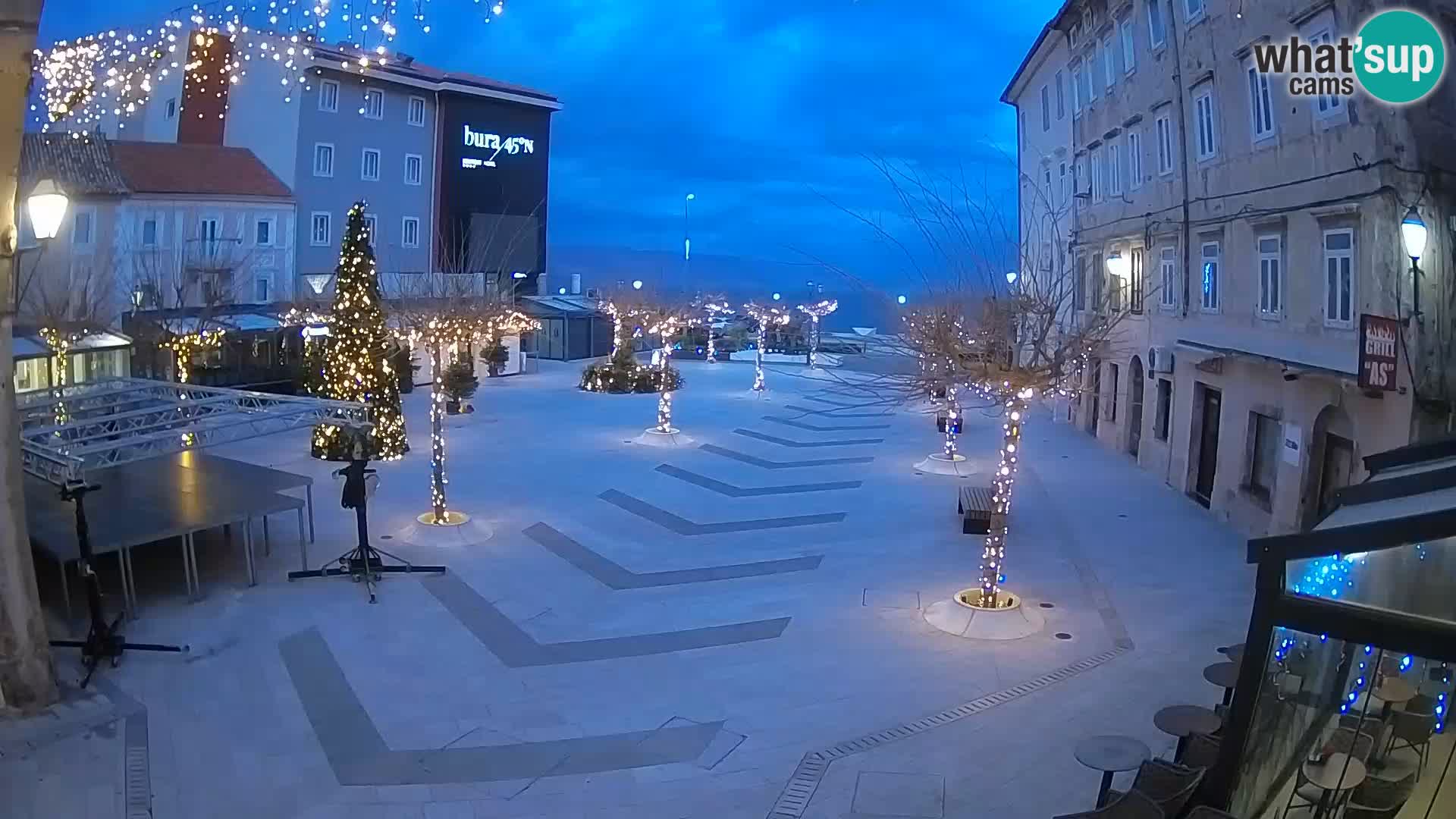 Centre de la ville de Senj – Place Pavlin – Live Cam Dalmatie