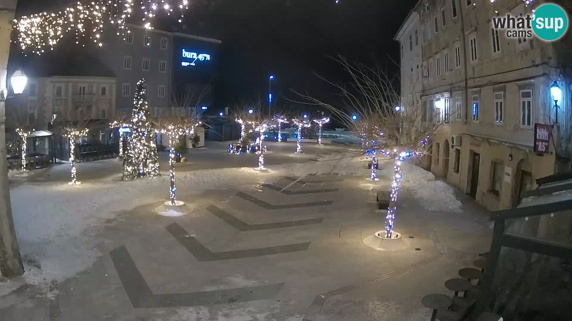 Zentrum der Stadt Senj – Pavlin platz – Live Cam Dalmatia