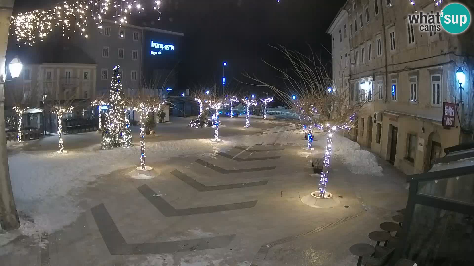 Zentrum der Stadt Senj – Pavlin platz – Live Cam Dalmatia