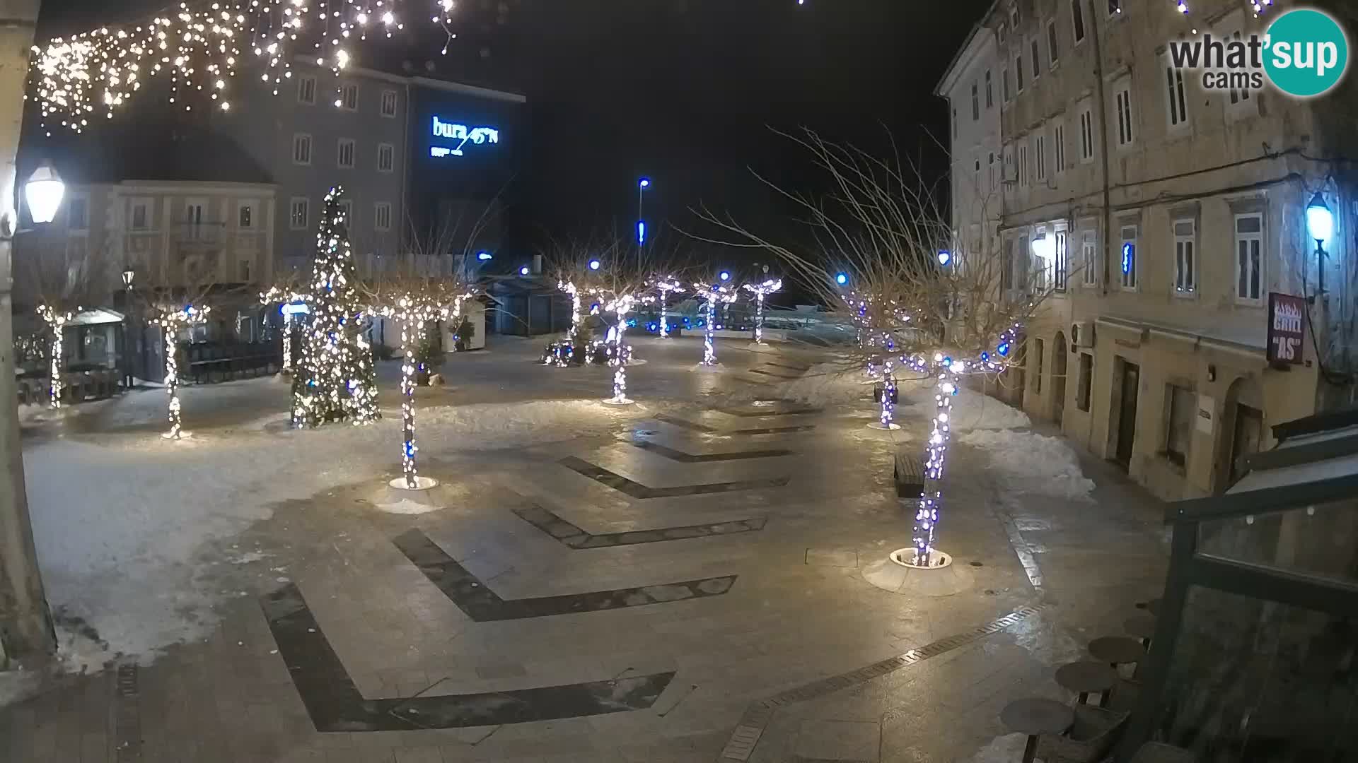 Zentrum der Stadt Senj – Pavlin platz – Live Cam Dalmatia