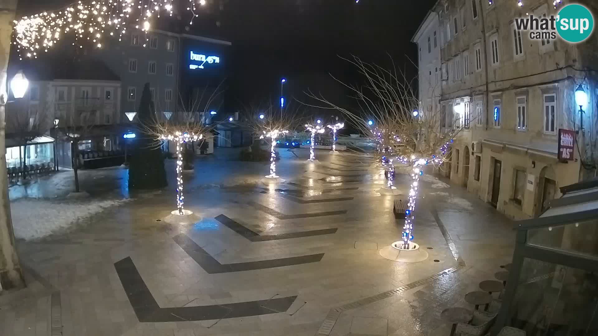 Center mesta Senj – Pavlinski trg – spletne kamere Dalmacija