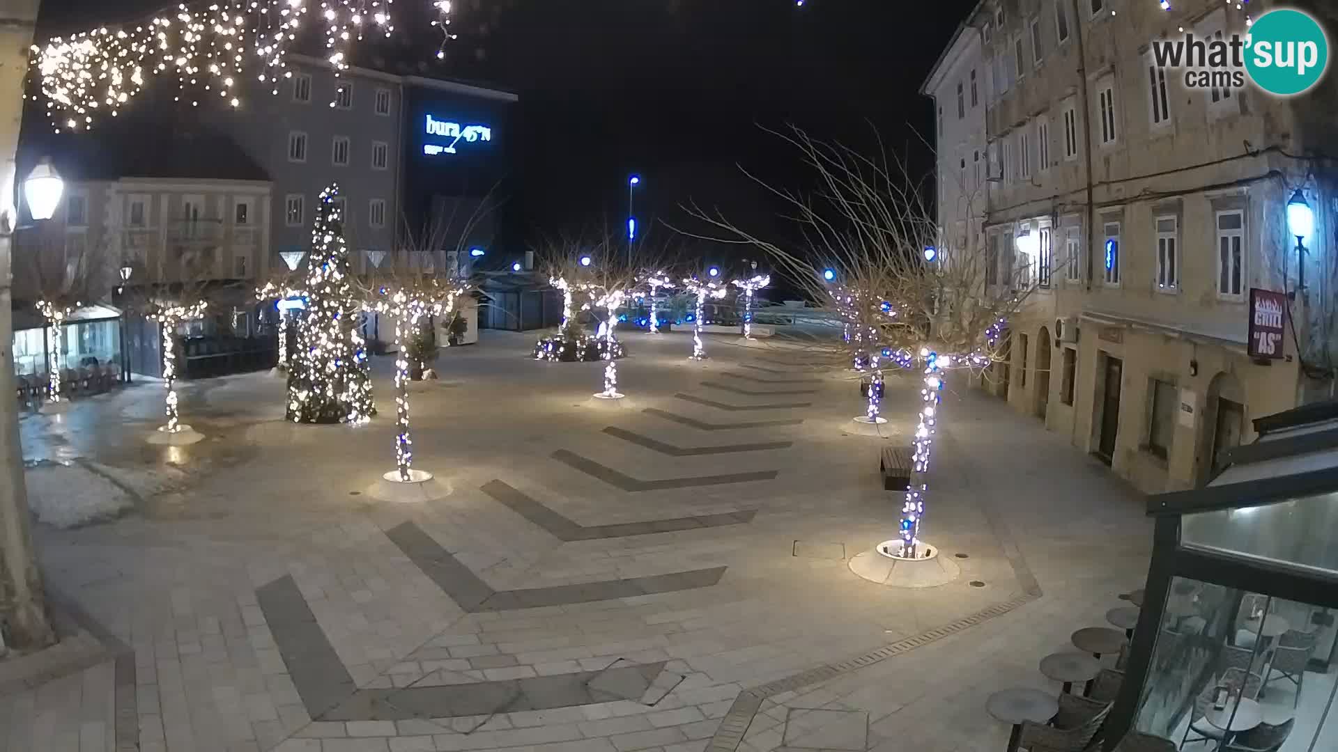 Center mesta Senj – Pavlinski trg – spletne kamere Dalmacija