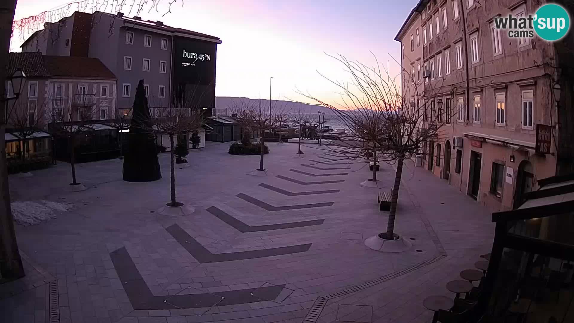 Centro de la ciudad de Senj – plaza Pavlin – Live Cam Dalmacia