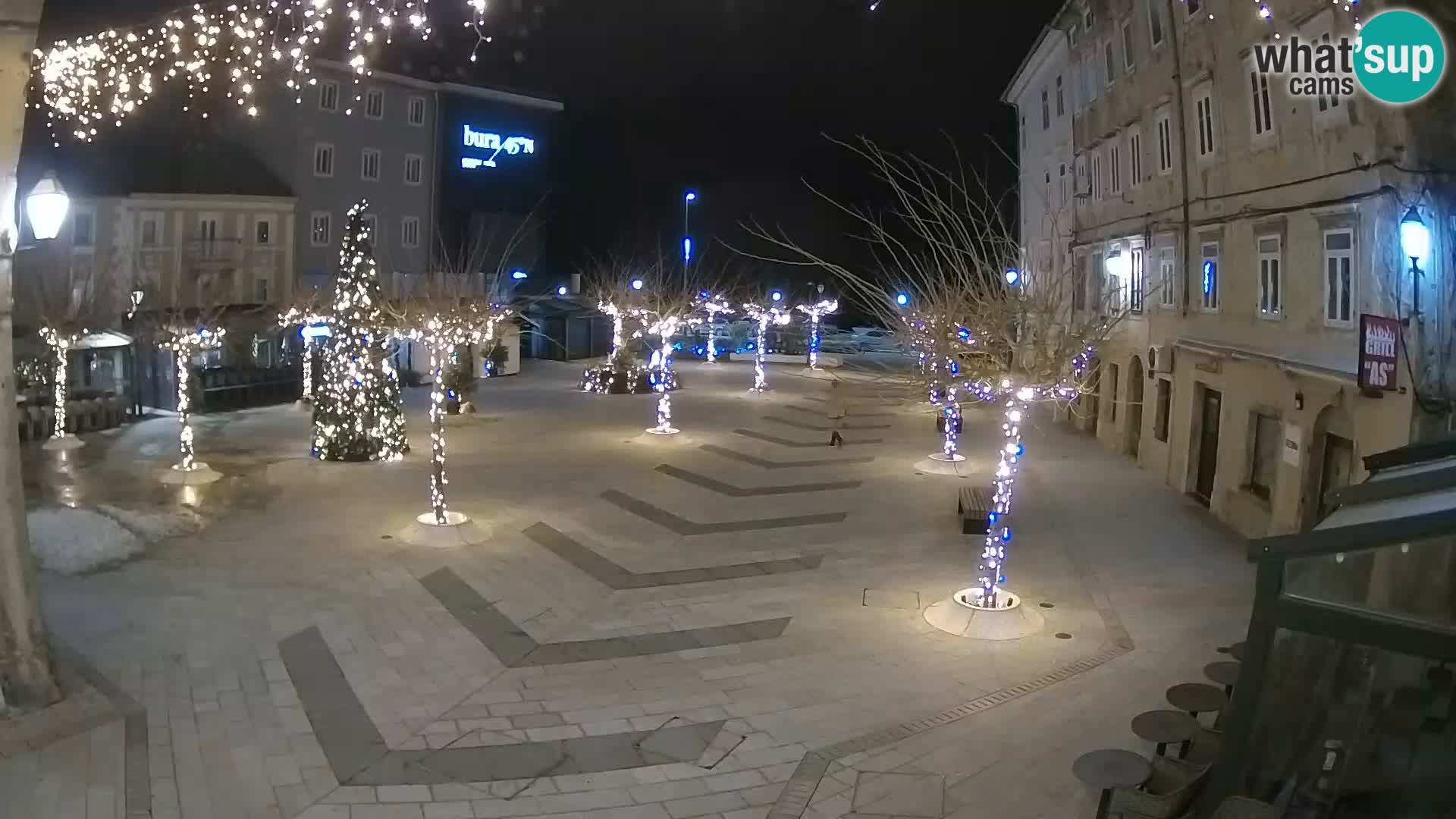 Zentrum der Stadt Senj – Pavlin platz – Live Cam Dalmatia