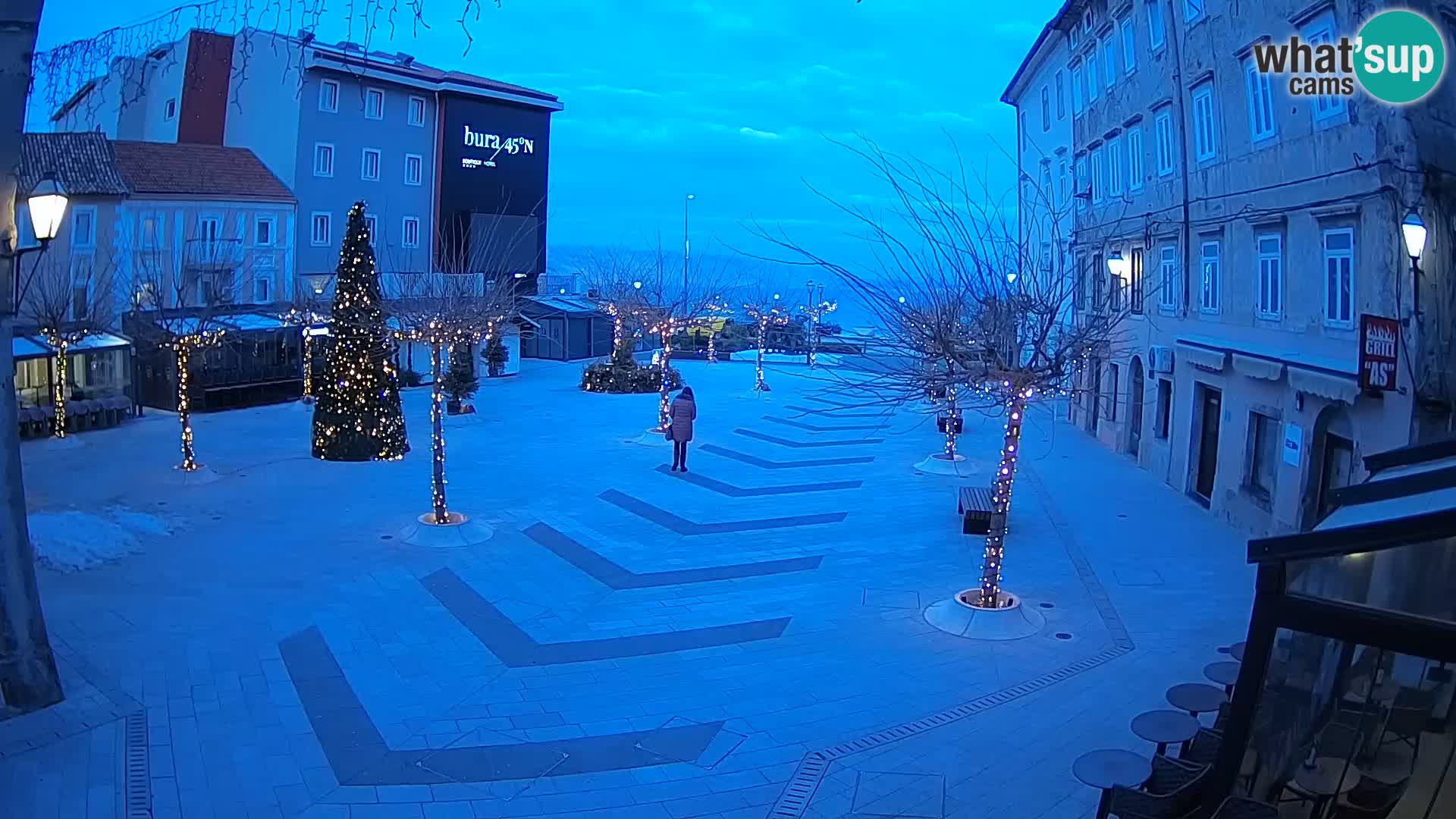 Centro de la ciudad de Senj – plaza Pavlin – Live Cam Dalmacia
