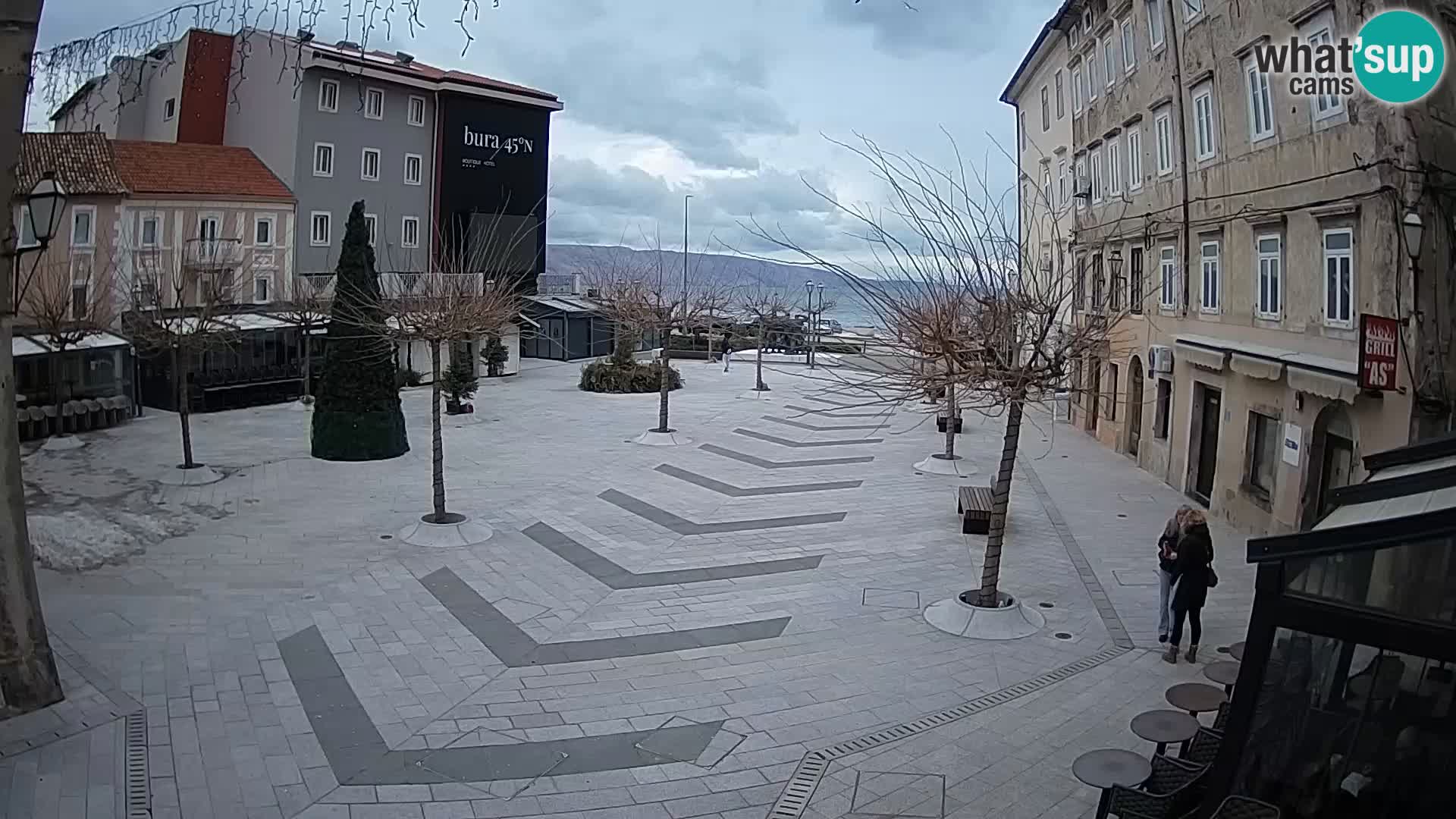 Centro de la ciudad de Senj – plaza Pavlin – Live Cam Dalmacia