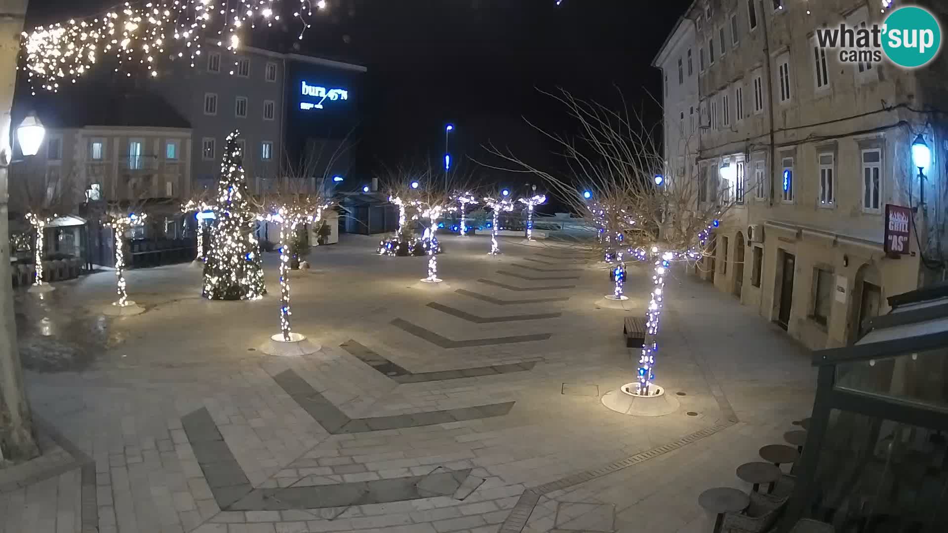 Center mesta Senj – Pavlinski trg – spletne kamere Dalmacija