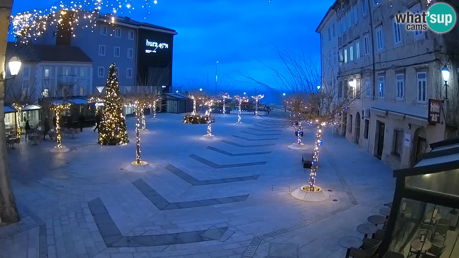 Center mesta Senj – Pavlinski trg – spletne kamere Dalmacija