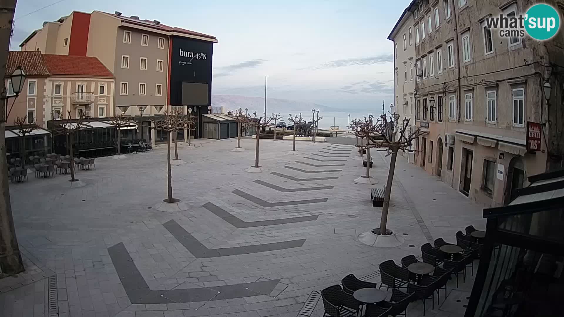 Zentrum der Stadt Senj – Pavlin platz – Live Cam Dalmatia