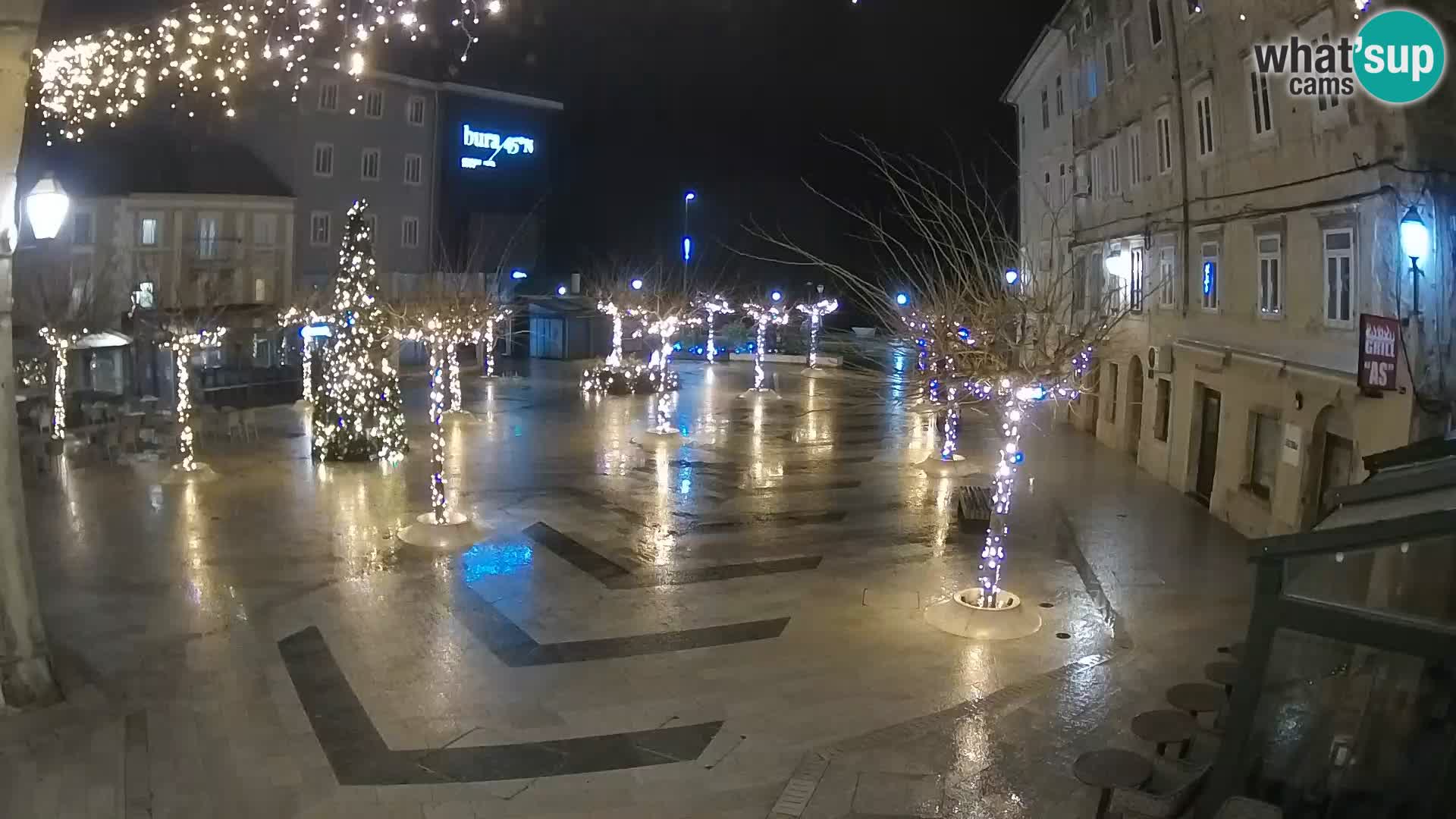 Centro de la ciudad de Senj – plaza Pavlin – Live Cam Dalmacia