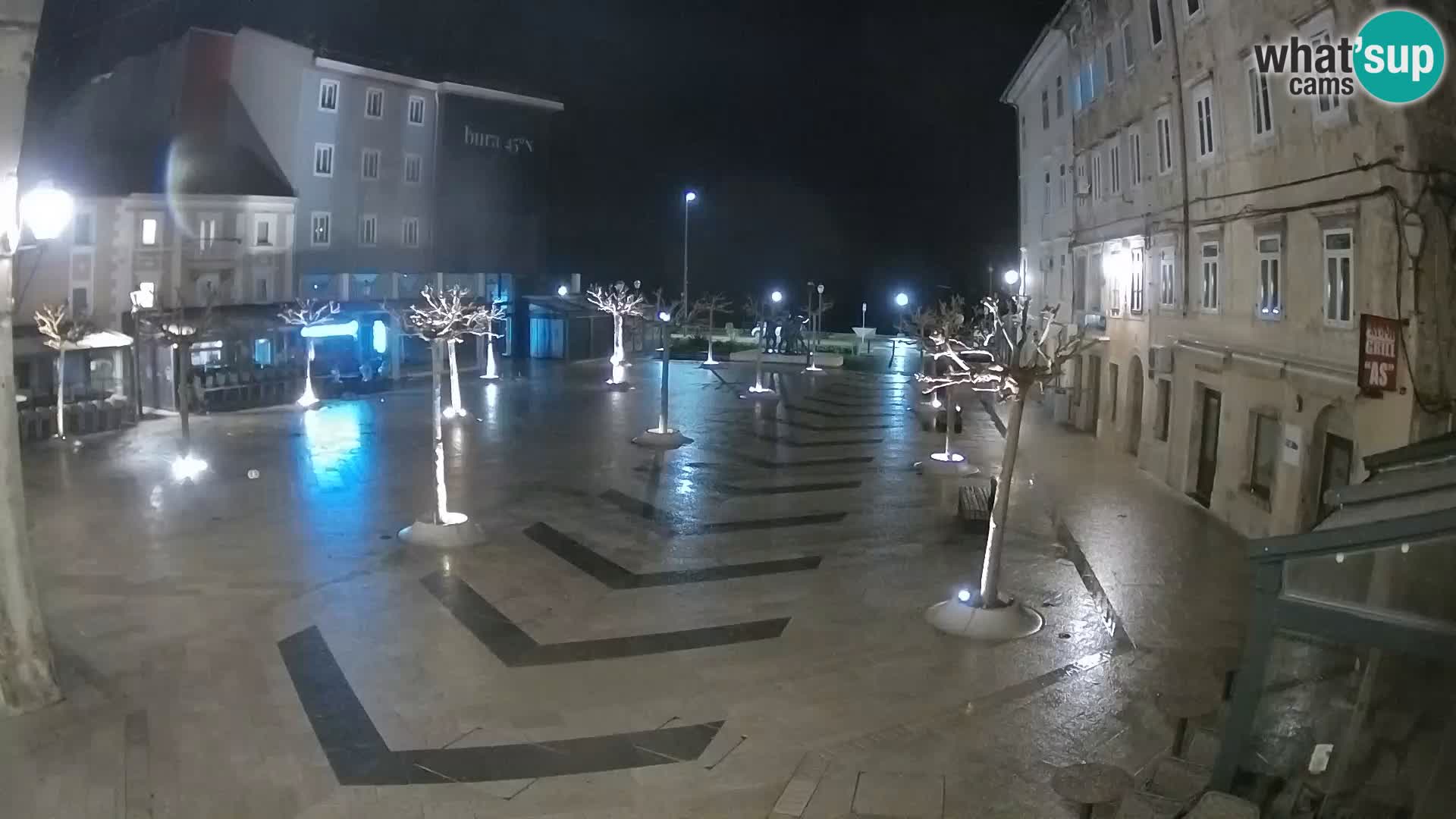 Zentrum der Stadt Senj – Pavlin platz – Live Cam Dalmatia