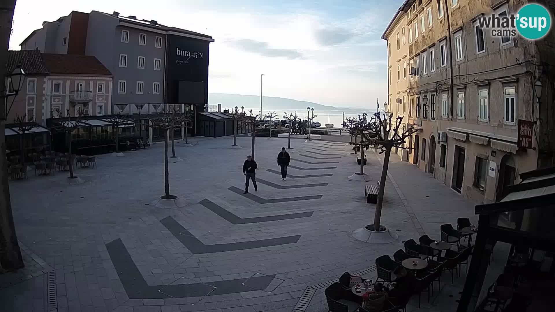 Zentrum der Stadt Senj – Pavlin platz – Live Cam Dalmatia