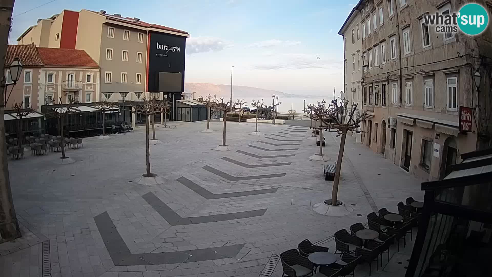 Zentrum der Stadt Senj – Pavlin platz – Live Cam Dalmatia