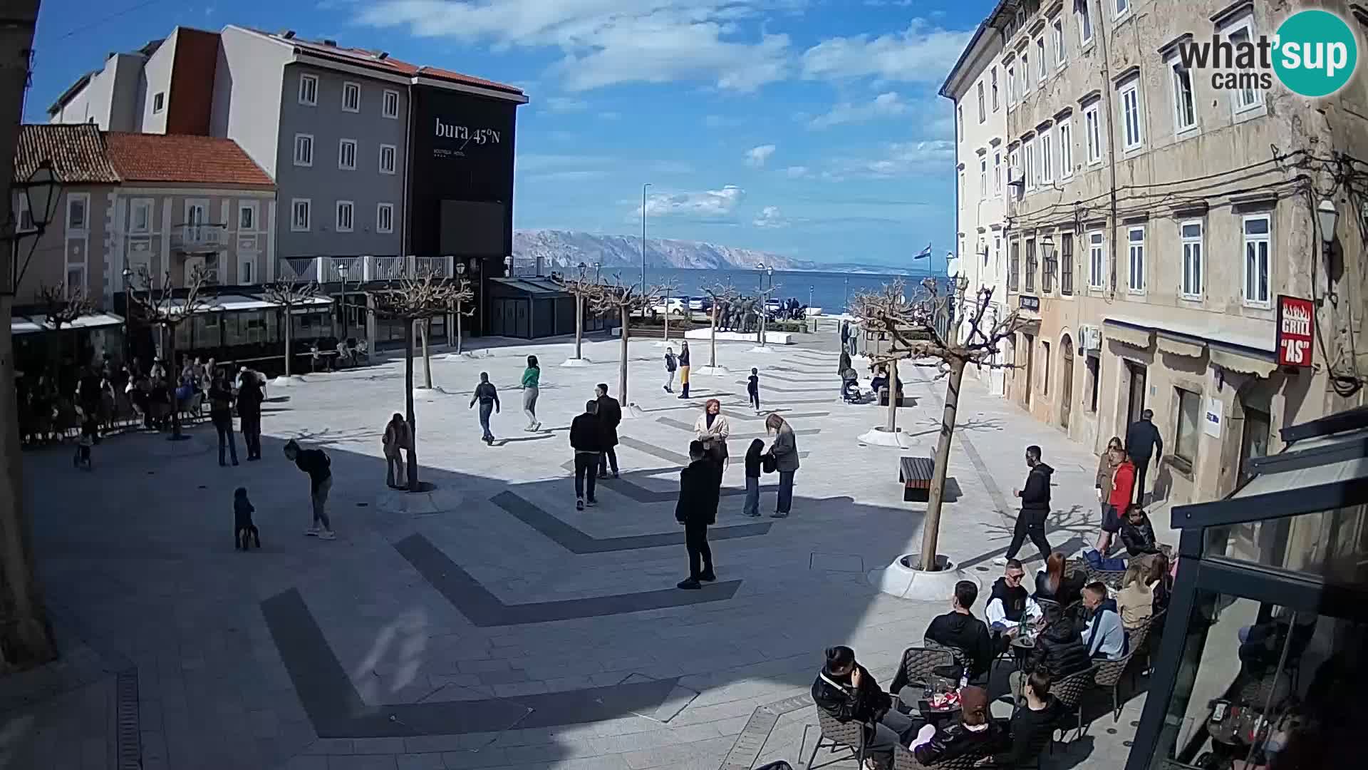 Zentrum der Stadt Senj – Pavlin platz – Live Cam Dalmatia