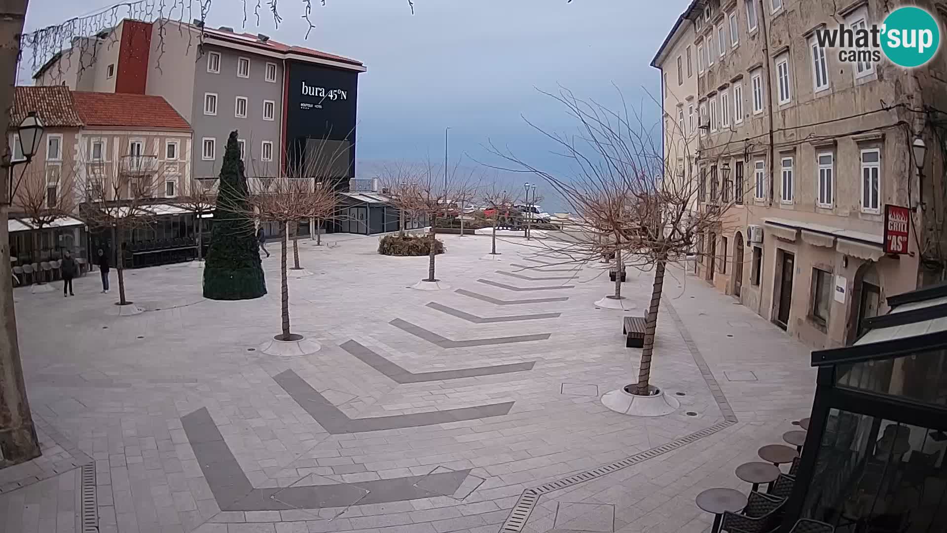 Centro de la ciudad de Senj – plaza Pavlin – Live Cam Dalmacia