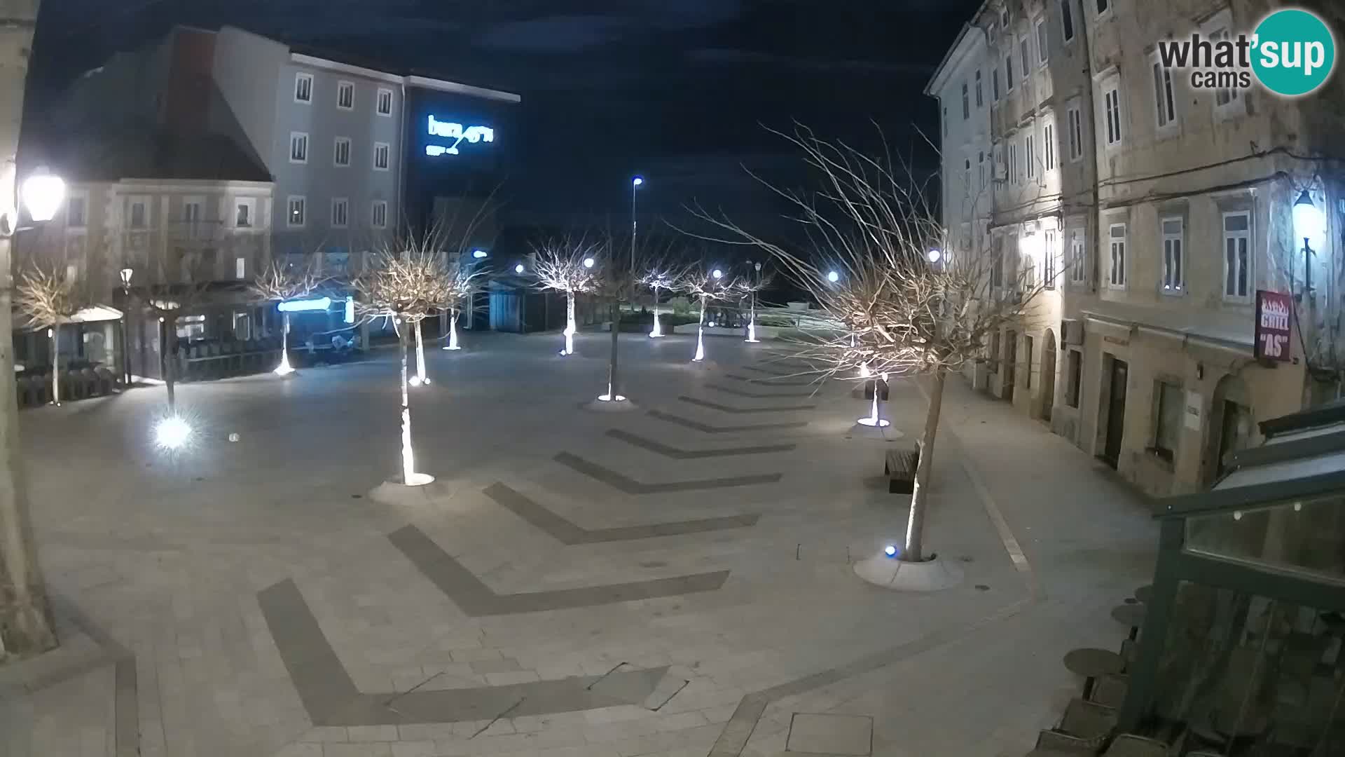 Zentrum der Stadt Senj – Pavlin platz – Live Cam Dalmatia